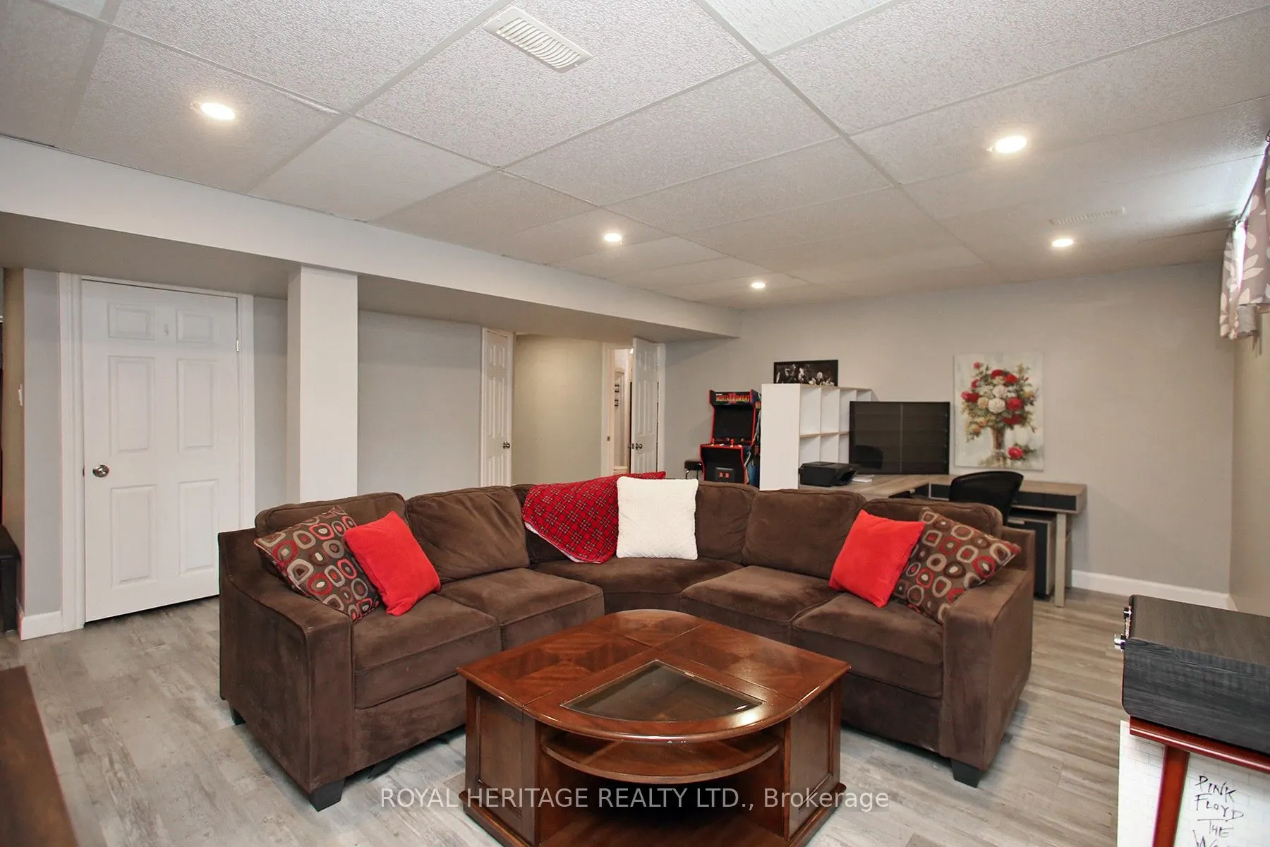 2557 DENURE Drive