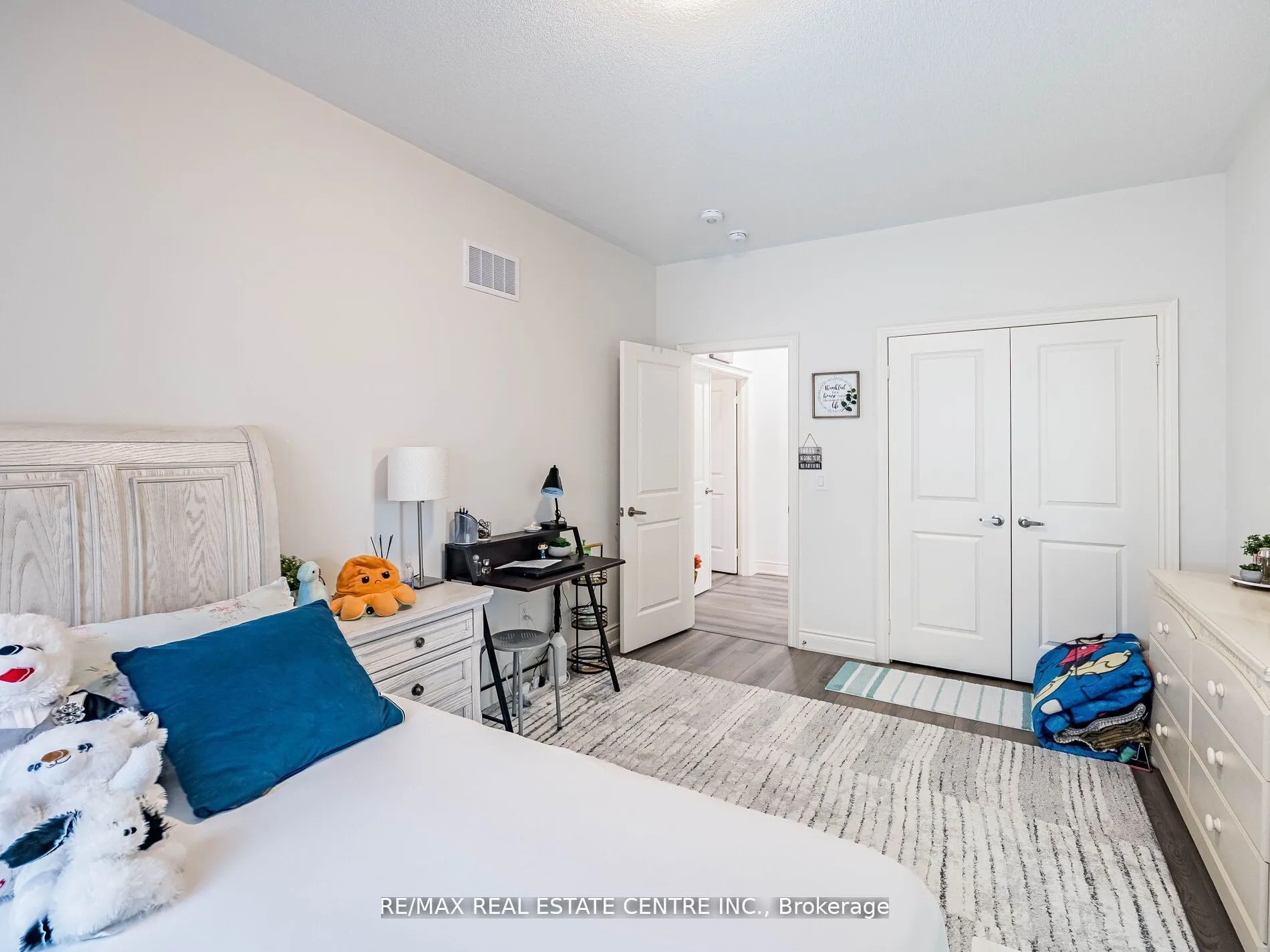 62 Cattail Crescent