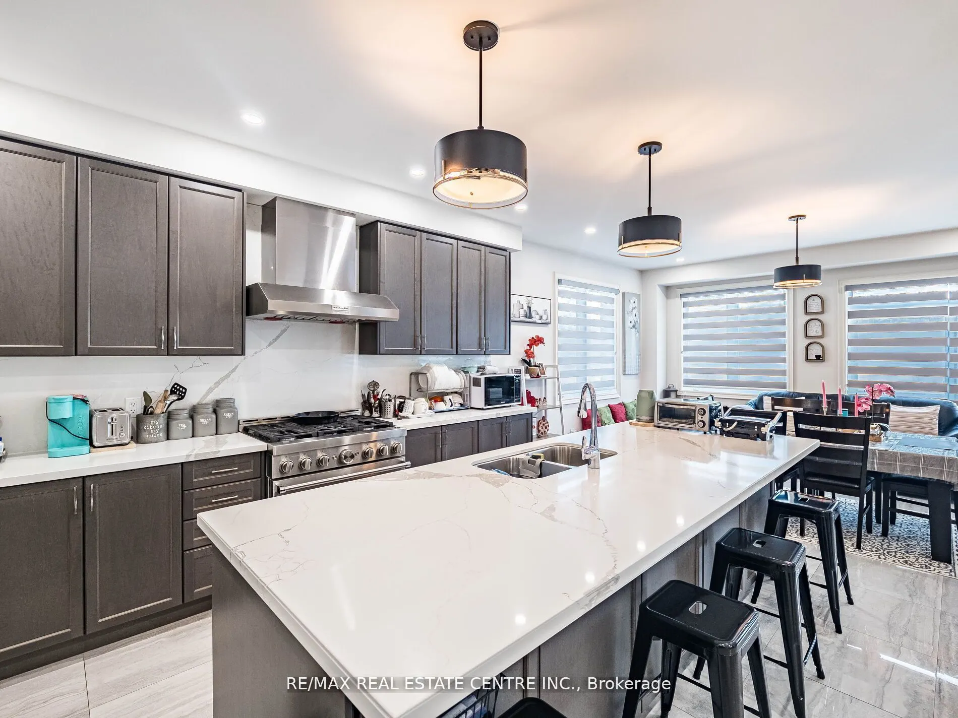 62 Cattail Crescent