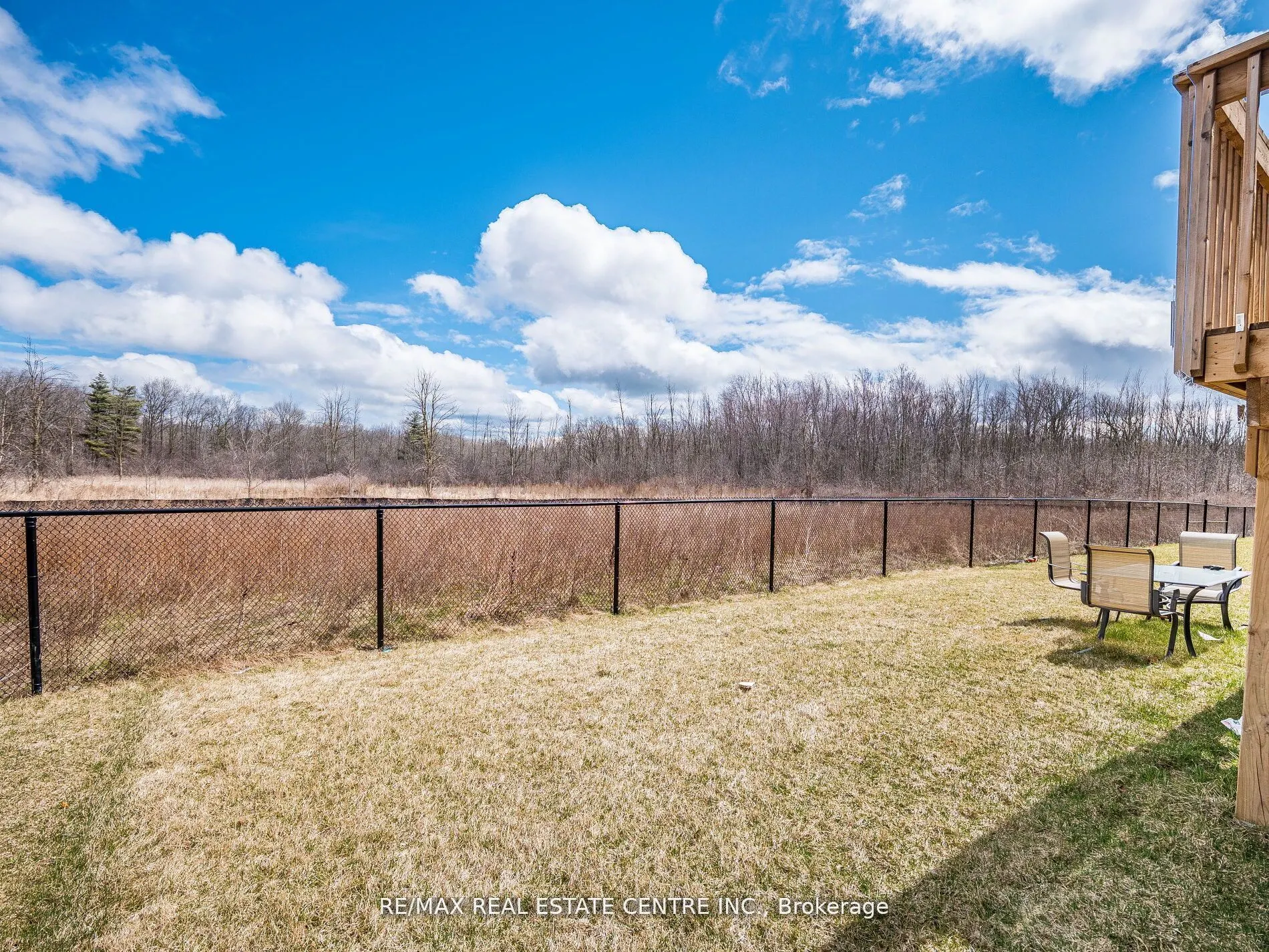 62 Cattail Crescent