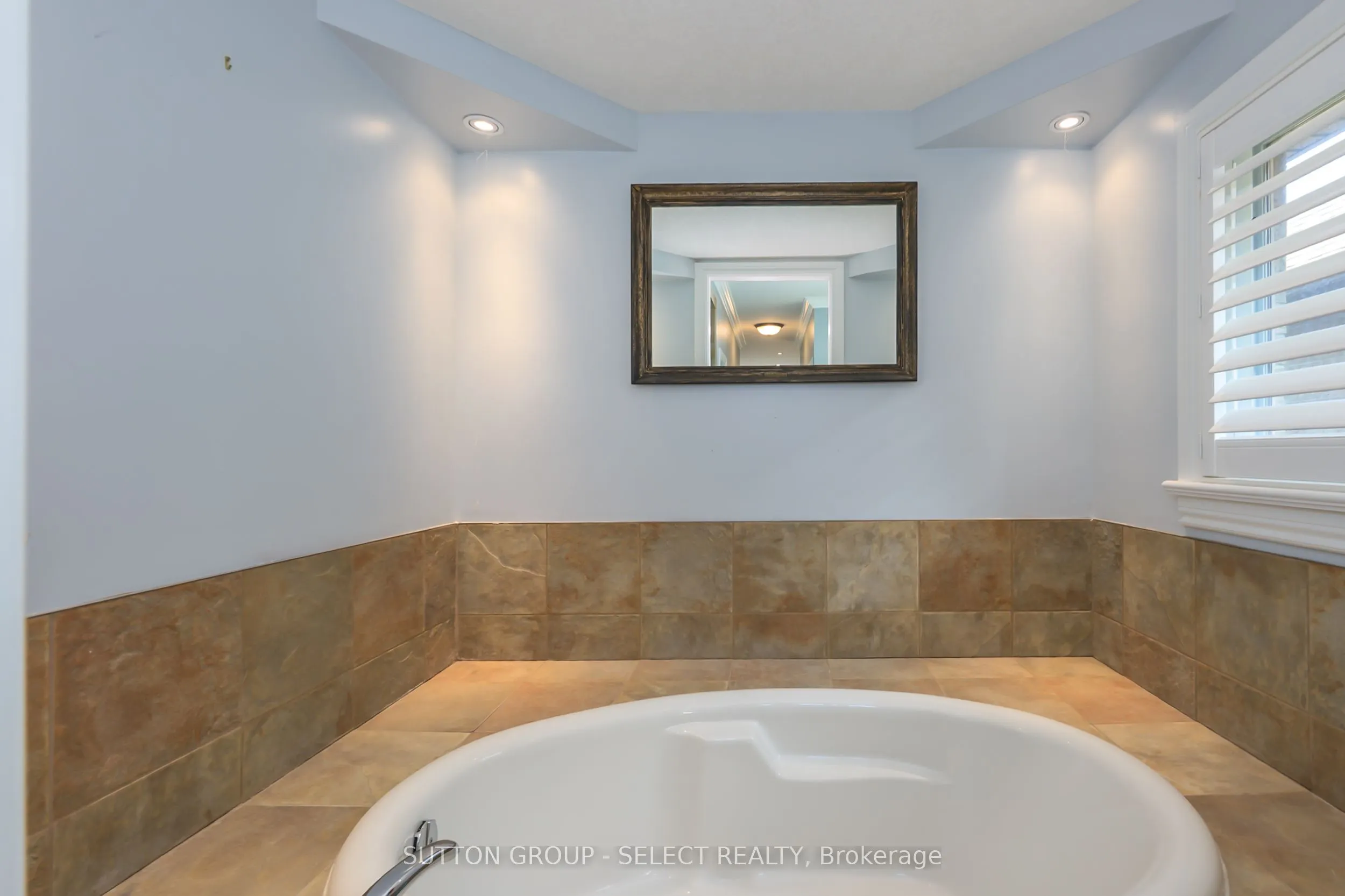 1900 shore Road, #39