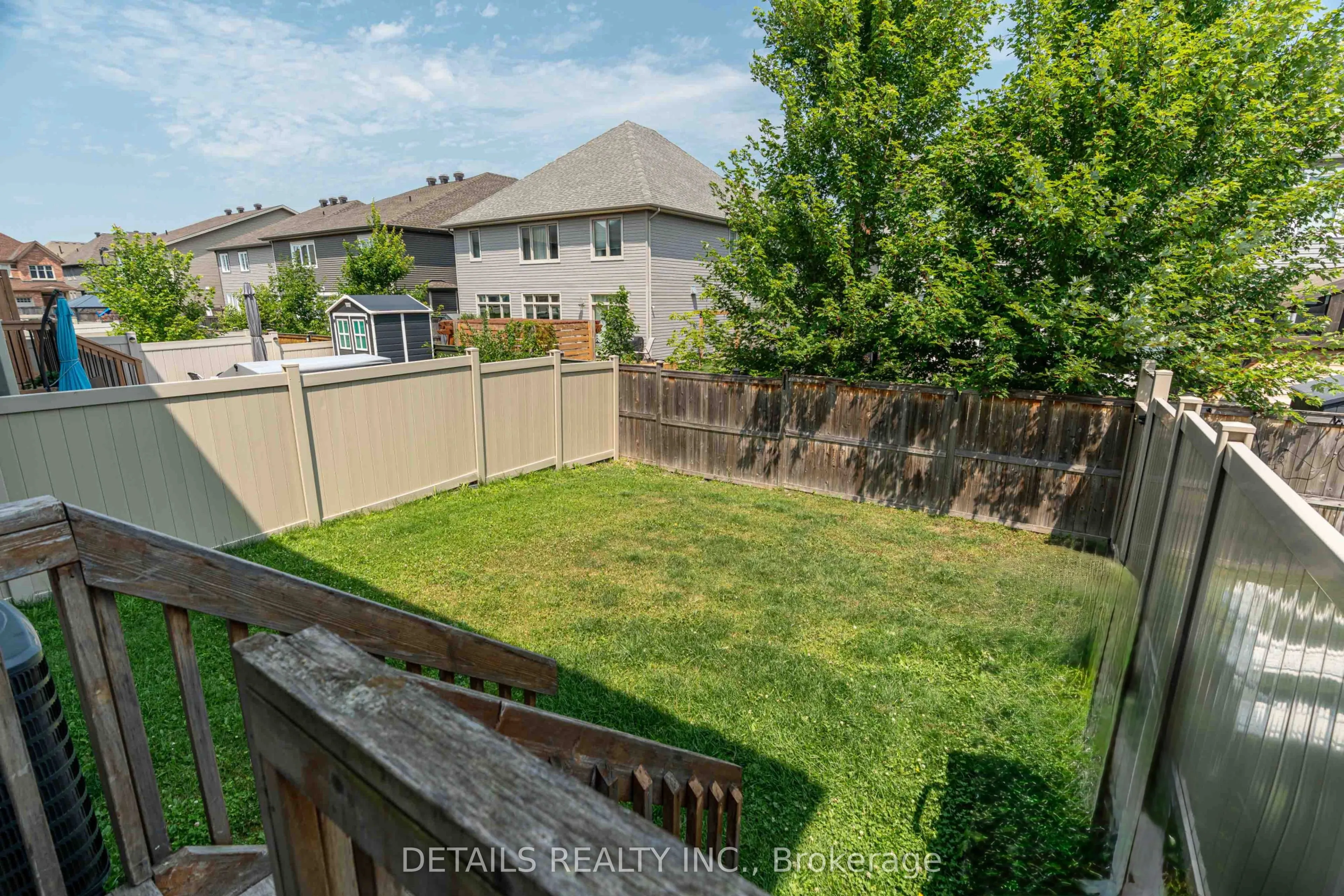 690 Vivera Place