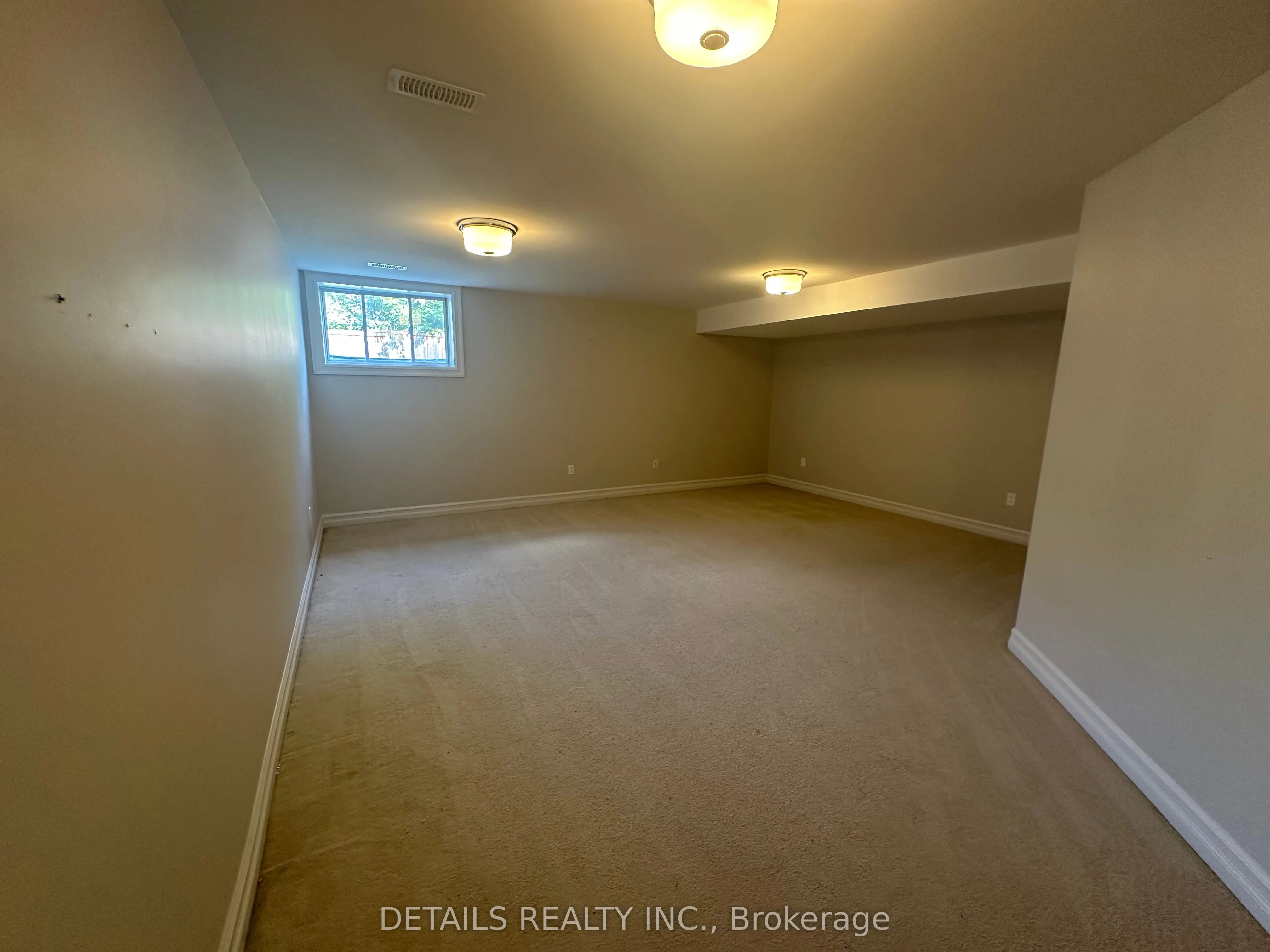 690 Vivera Place