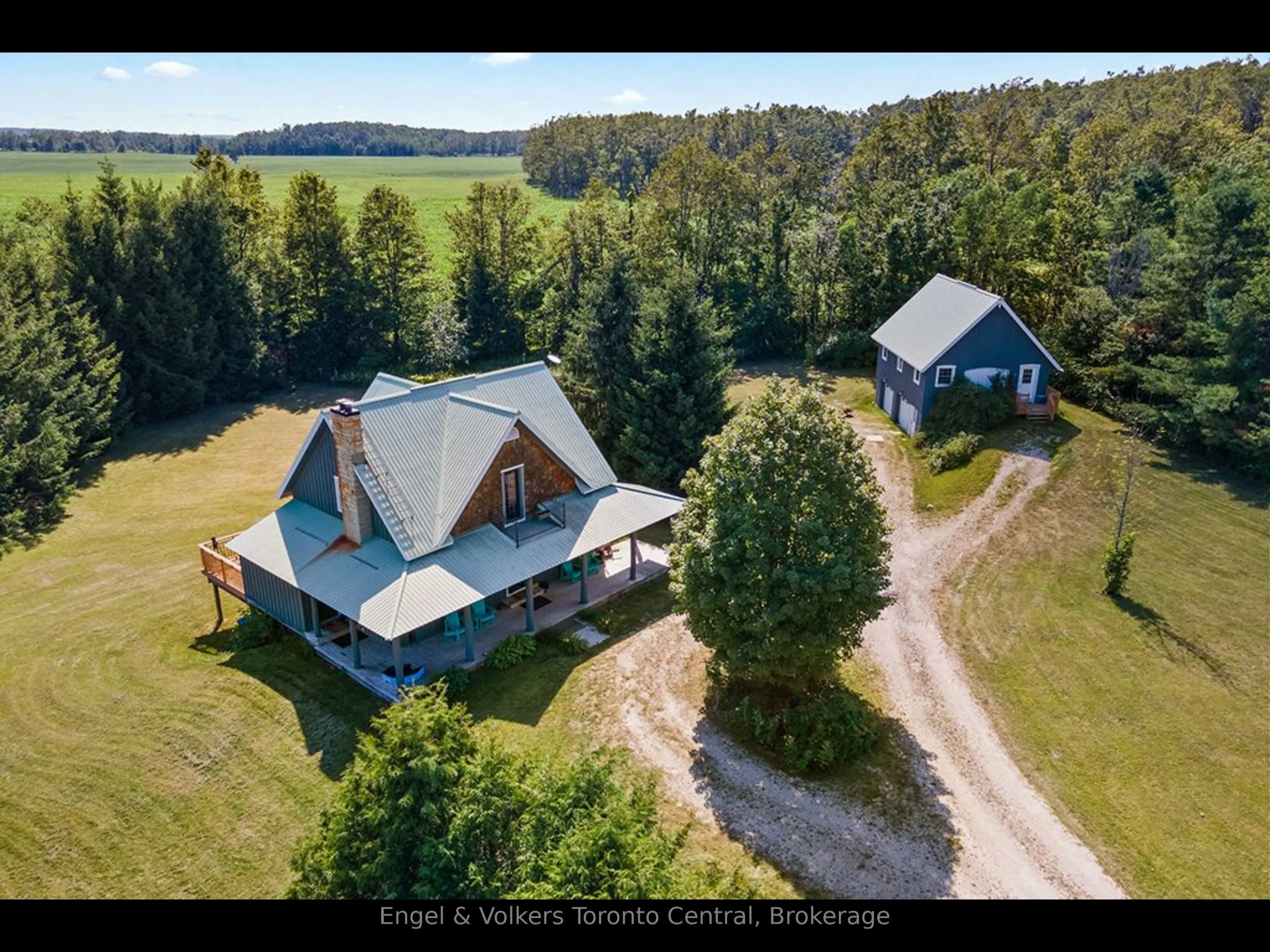 210 EAGLE Crescent
