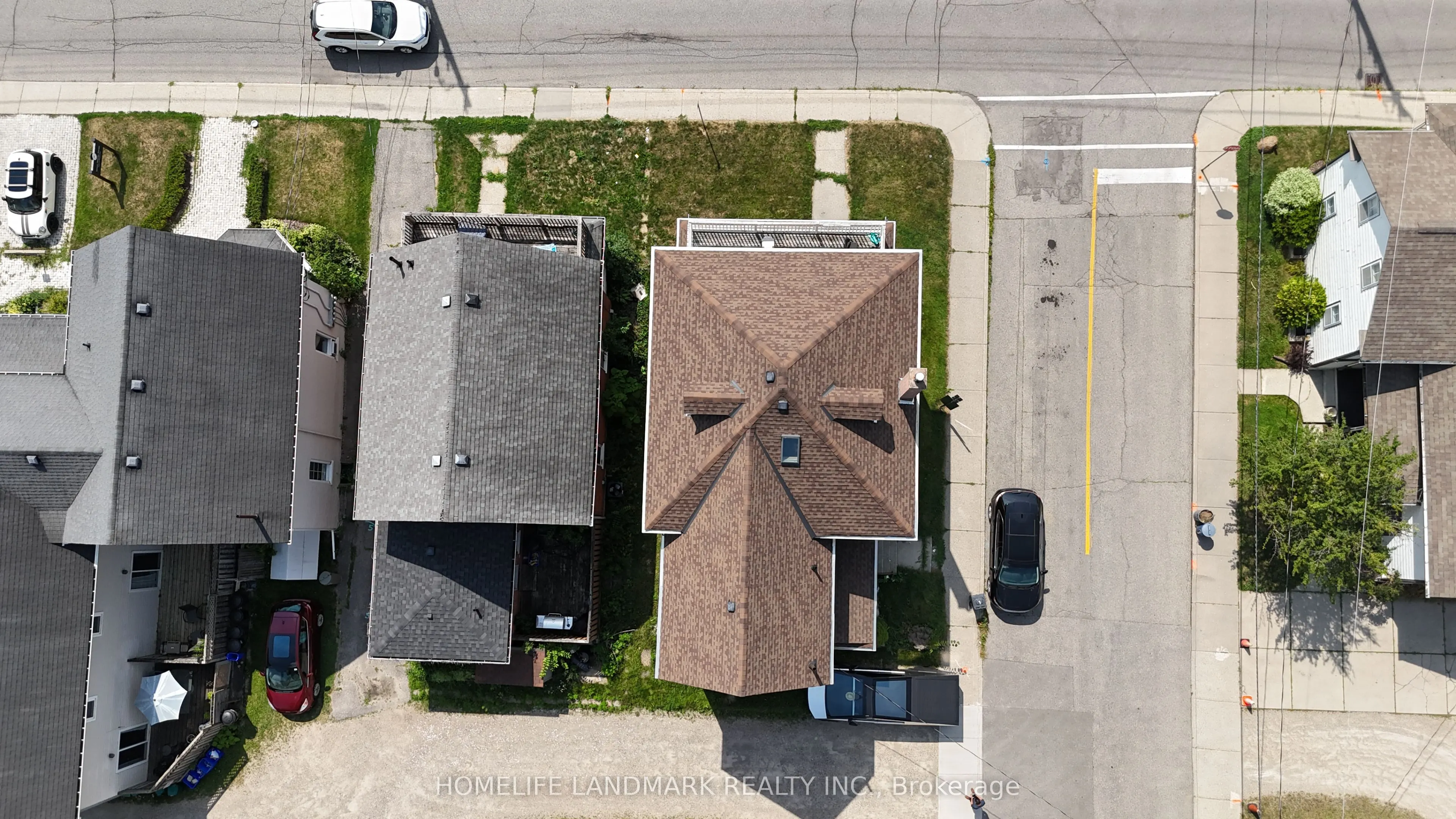 30 Regina Street N