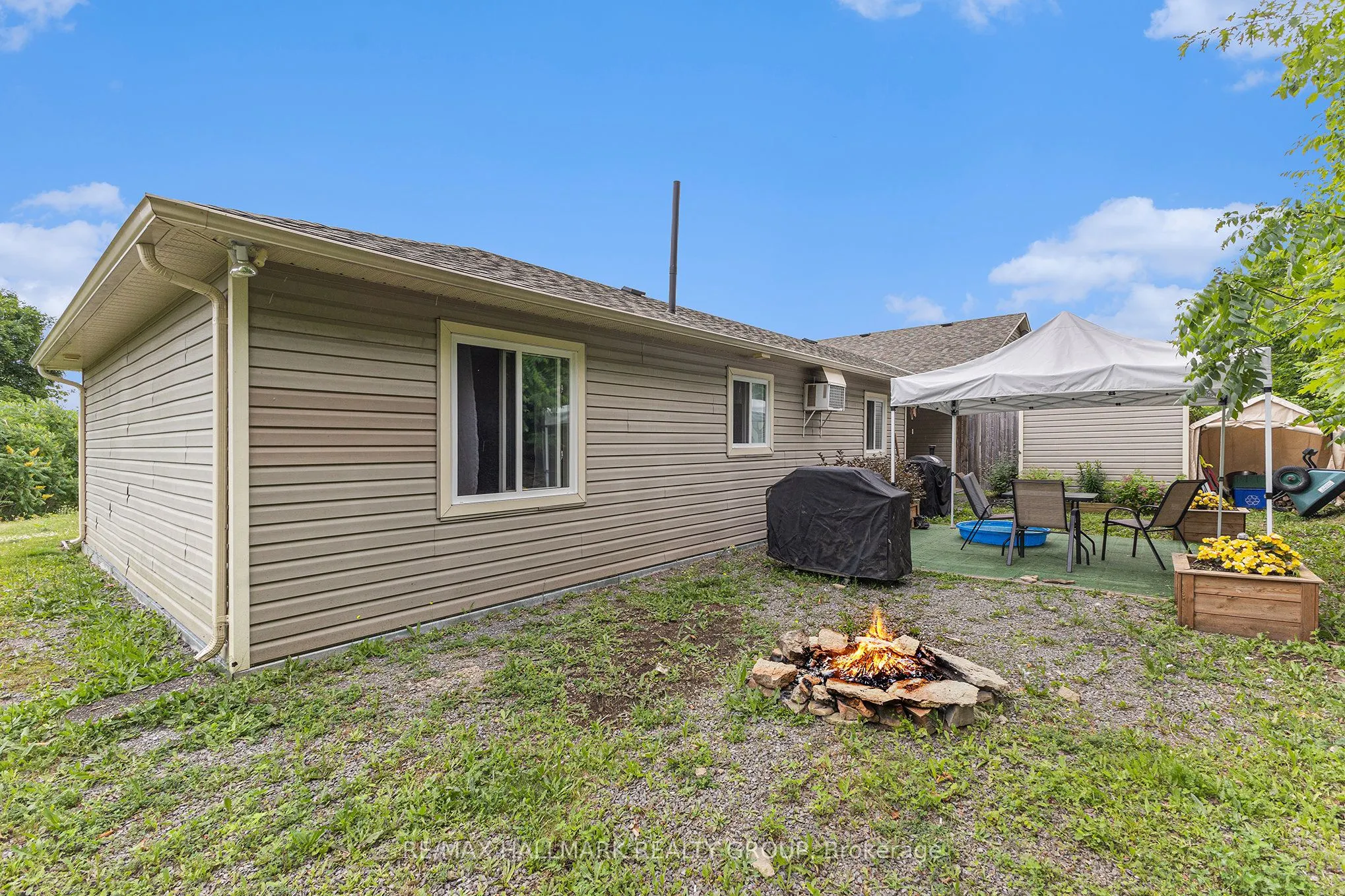 735 River Road