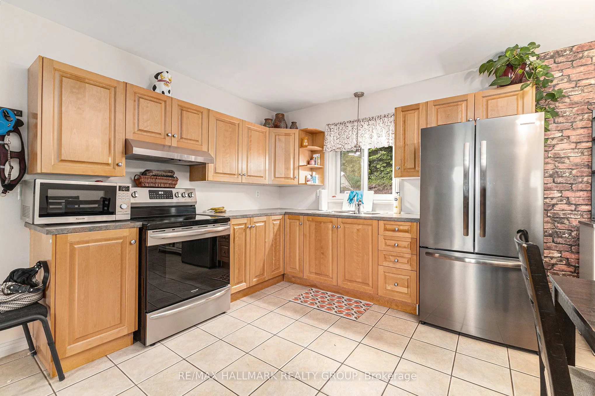 735 River Road