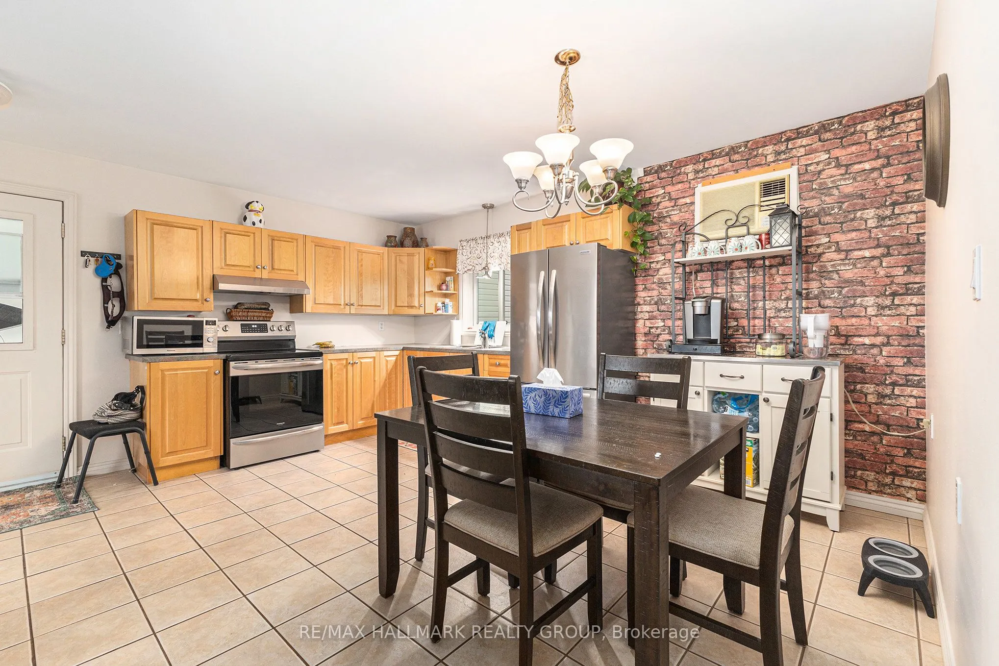735 River Road