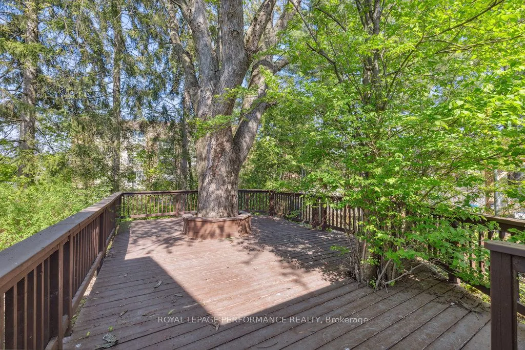 2045 Deerhurst Court