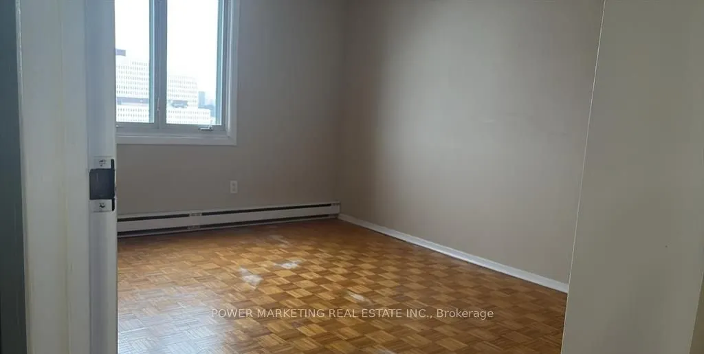 158B MCARTHUR Avenue #1604