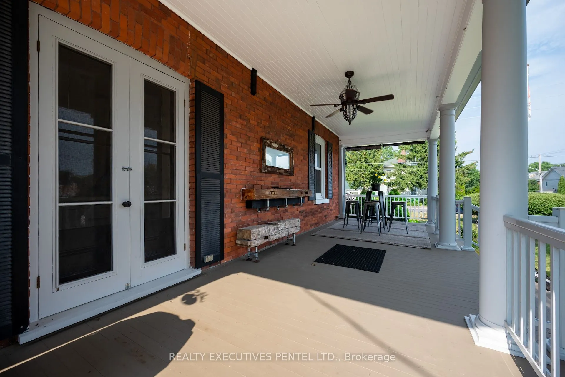 351 George St. Street