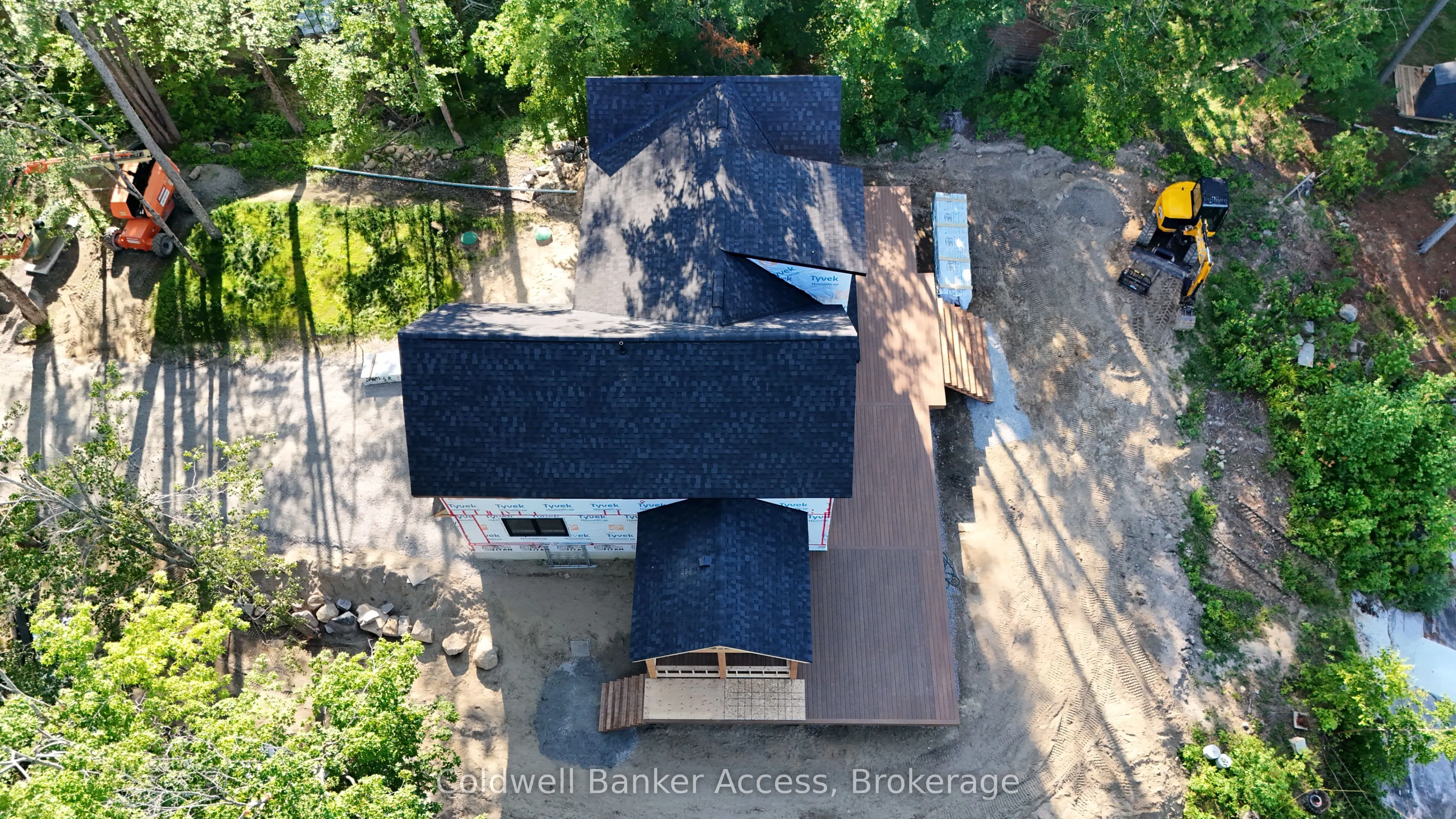 1031 Lionel Avenue