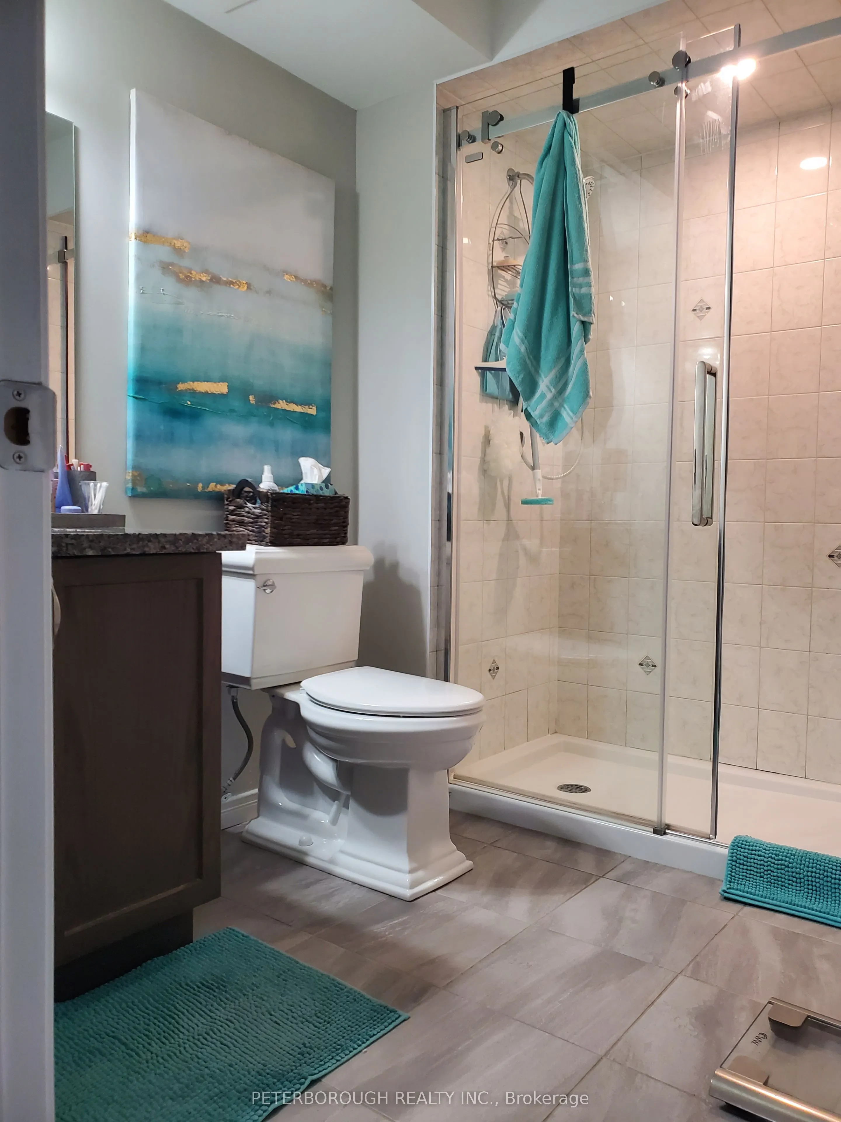 910 Wentworth Street, #301