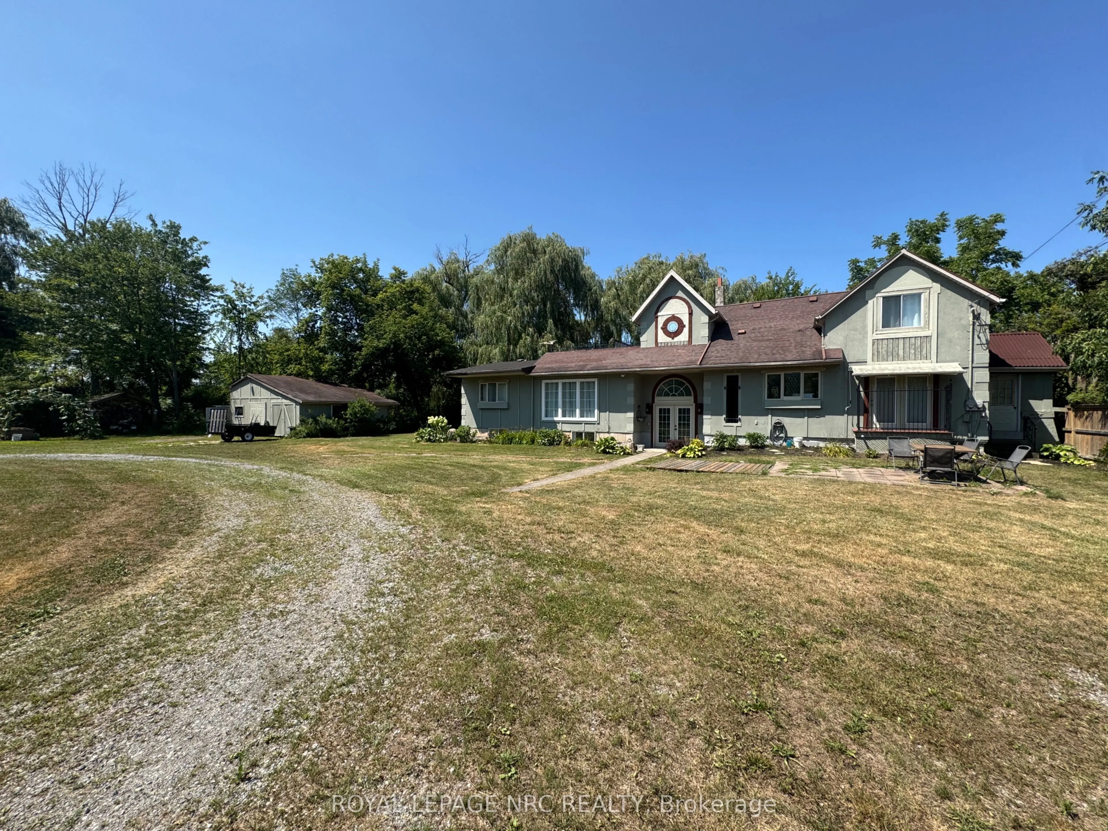 1233 Merrittville Highway