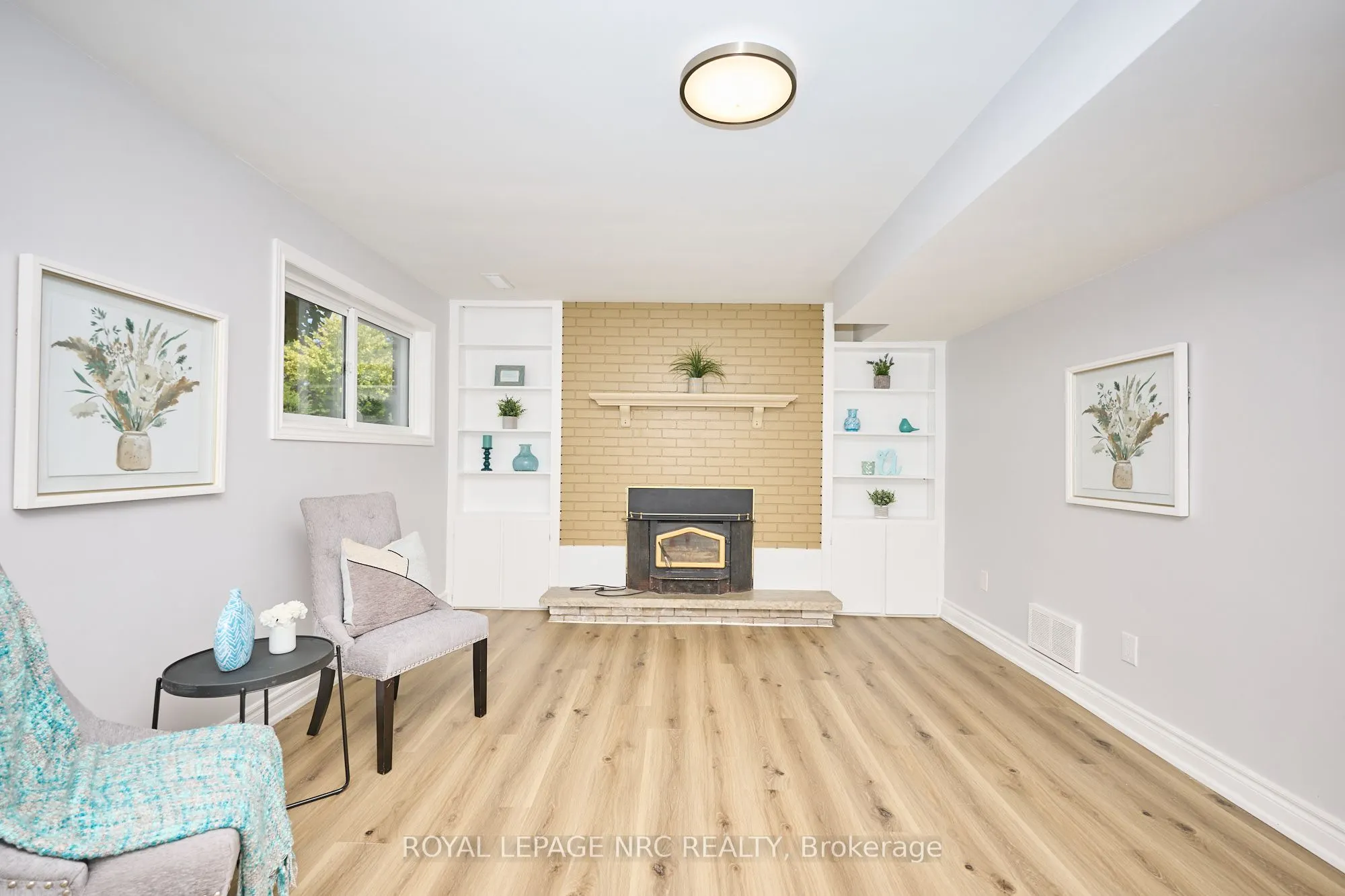 22 Oakridge Avenue