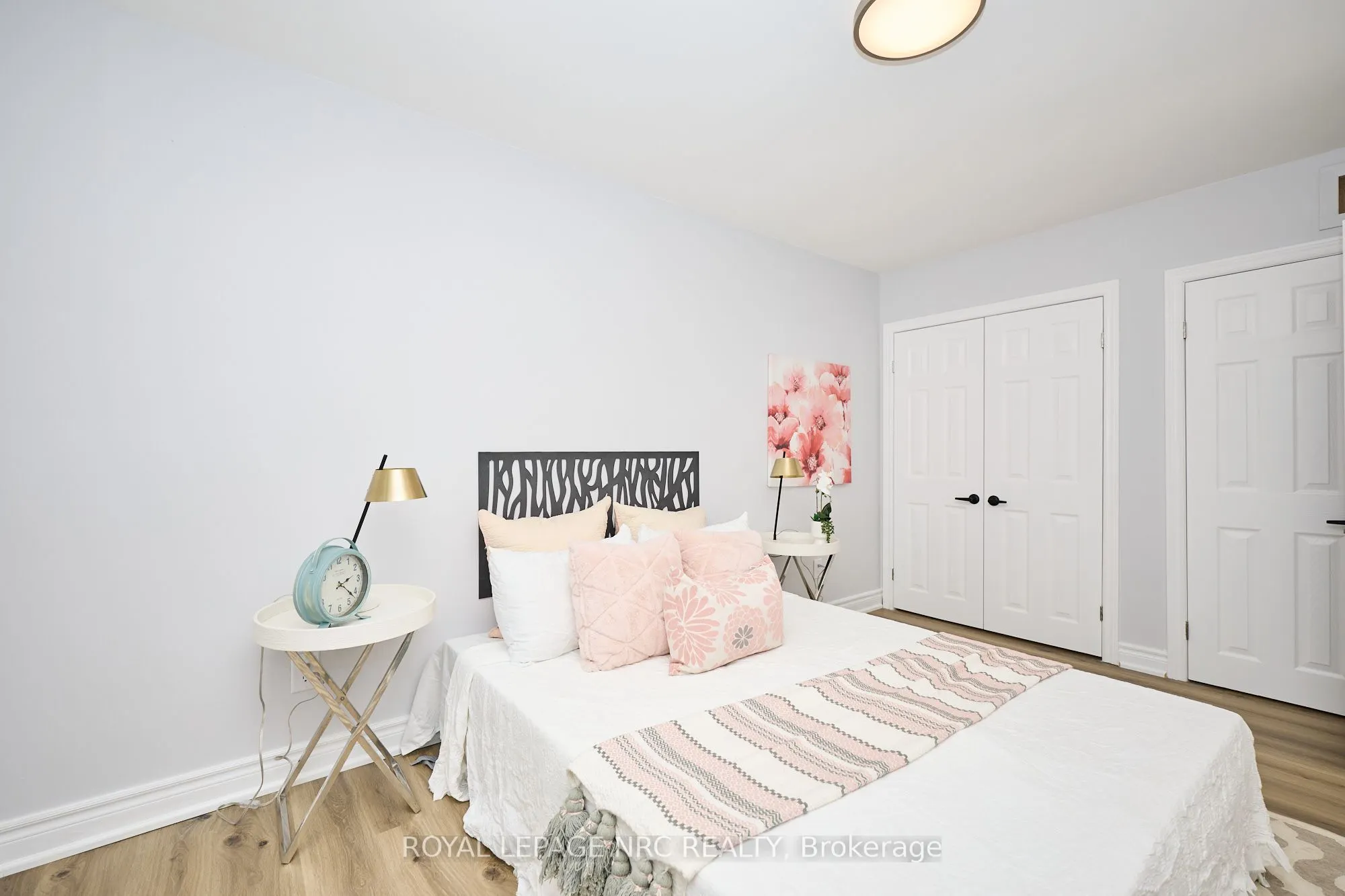 22 Oakridge Avenue