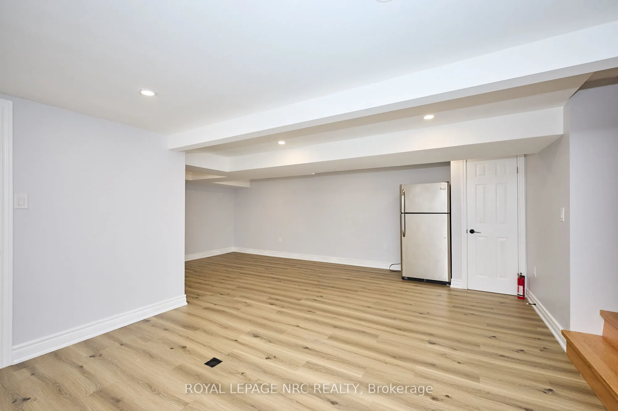 22 Oakridge Avenue