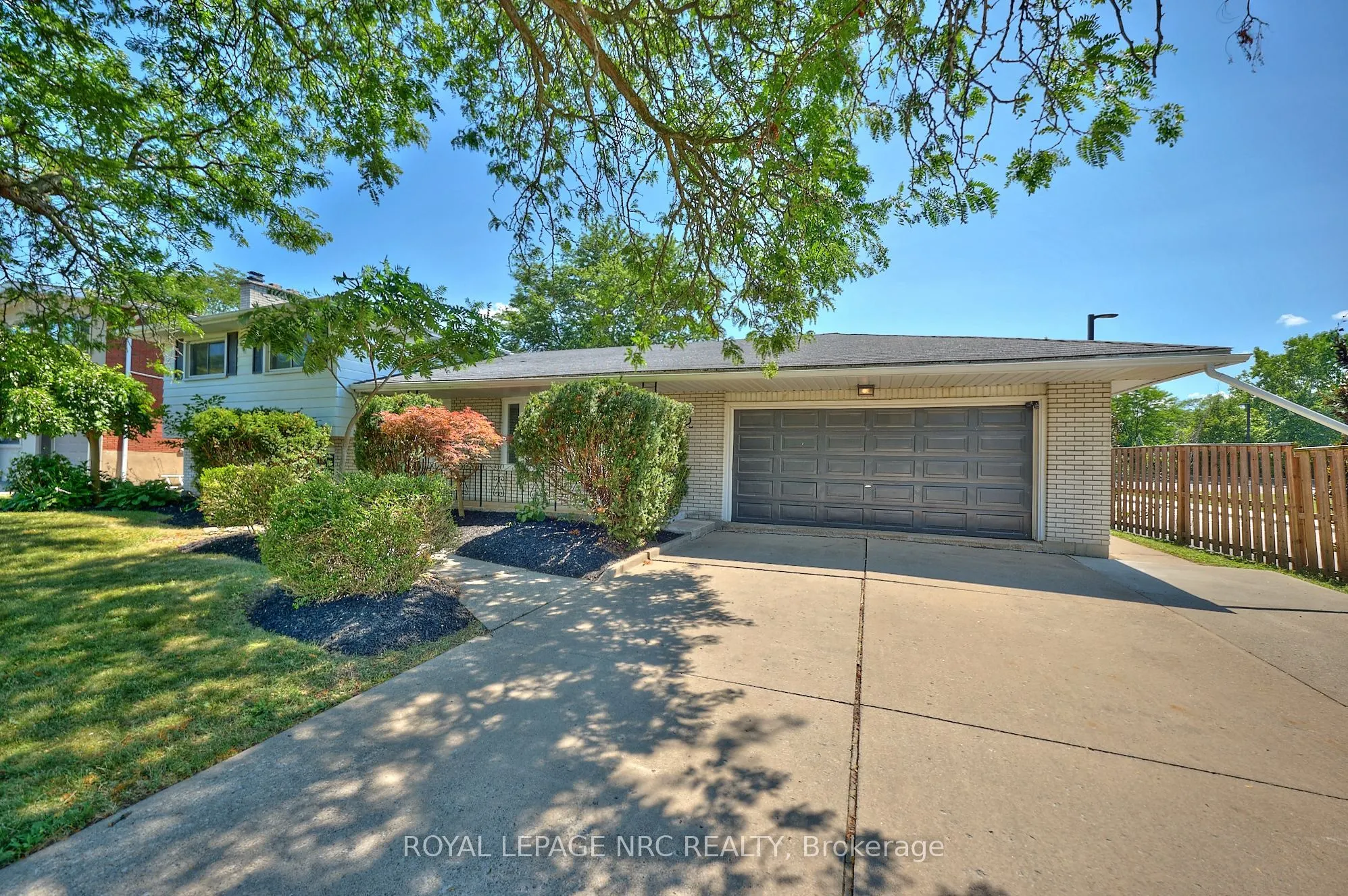 22 Oakridge Avenue