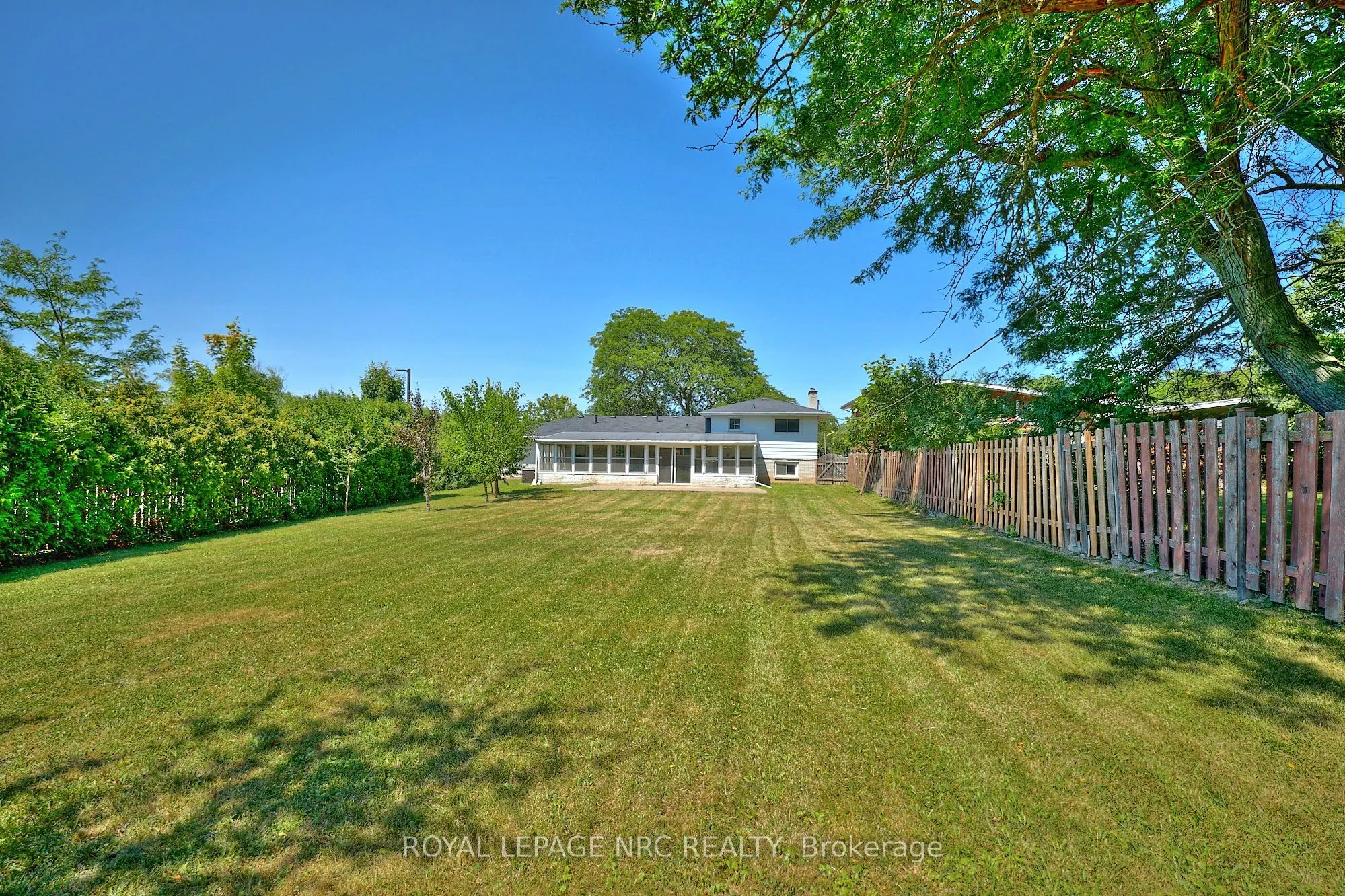 22 Oakridge Avenue