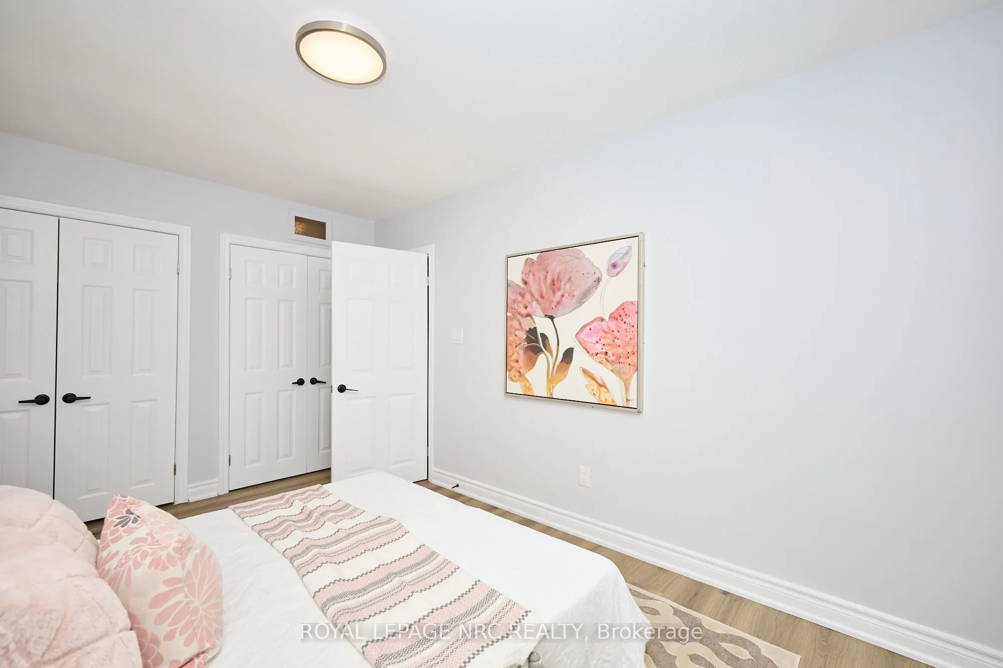 22 Oakridge Avenue