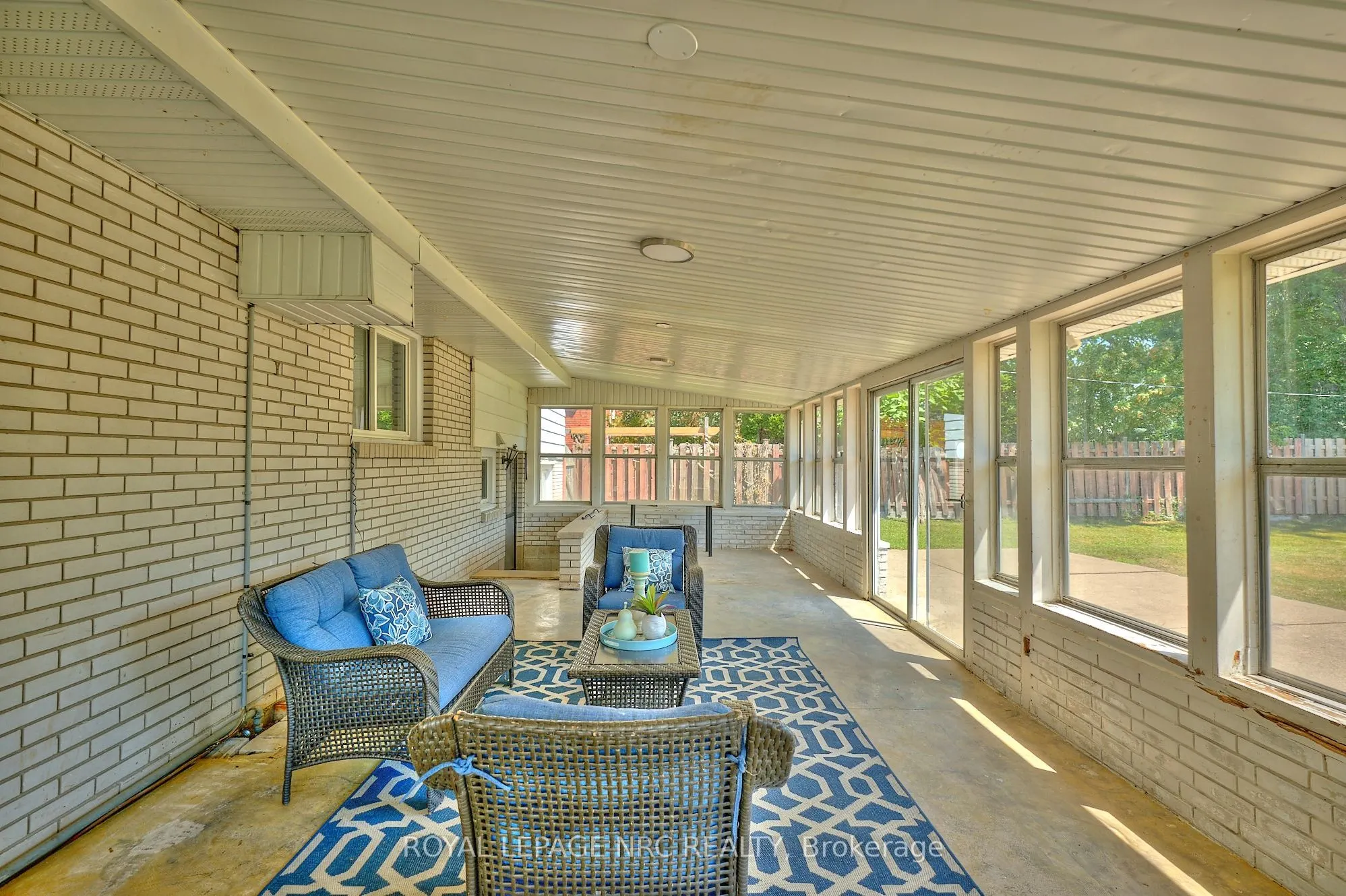 22 Oakridge Avenue