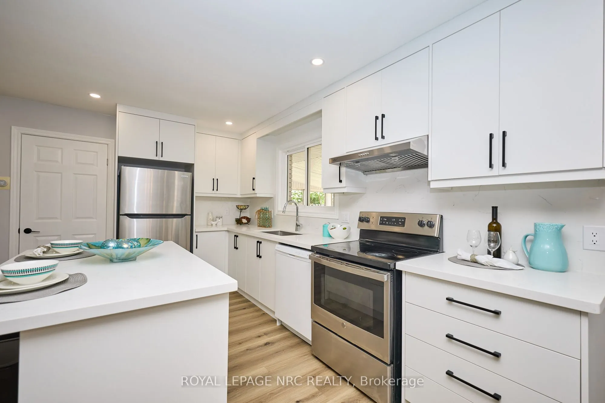 22 Oakridge Avenue
