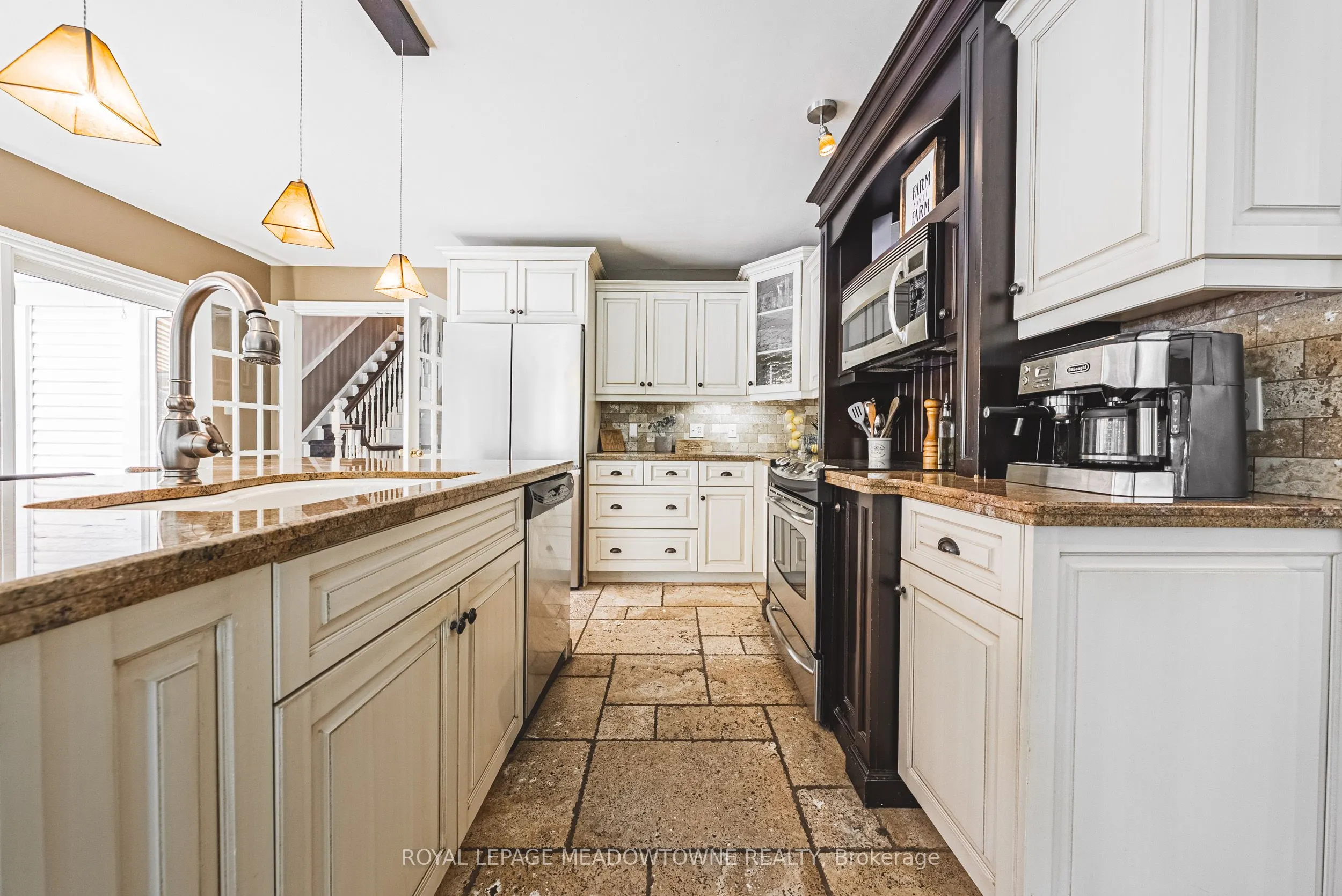 2368 #17 Haldimand Road