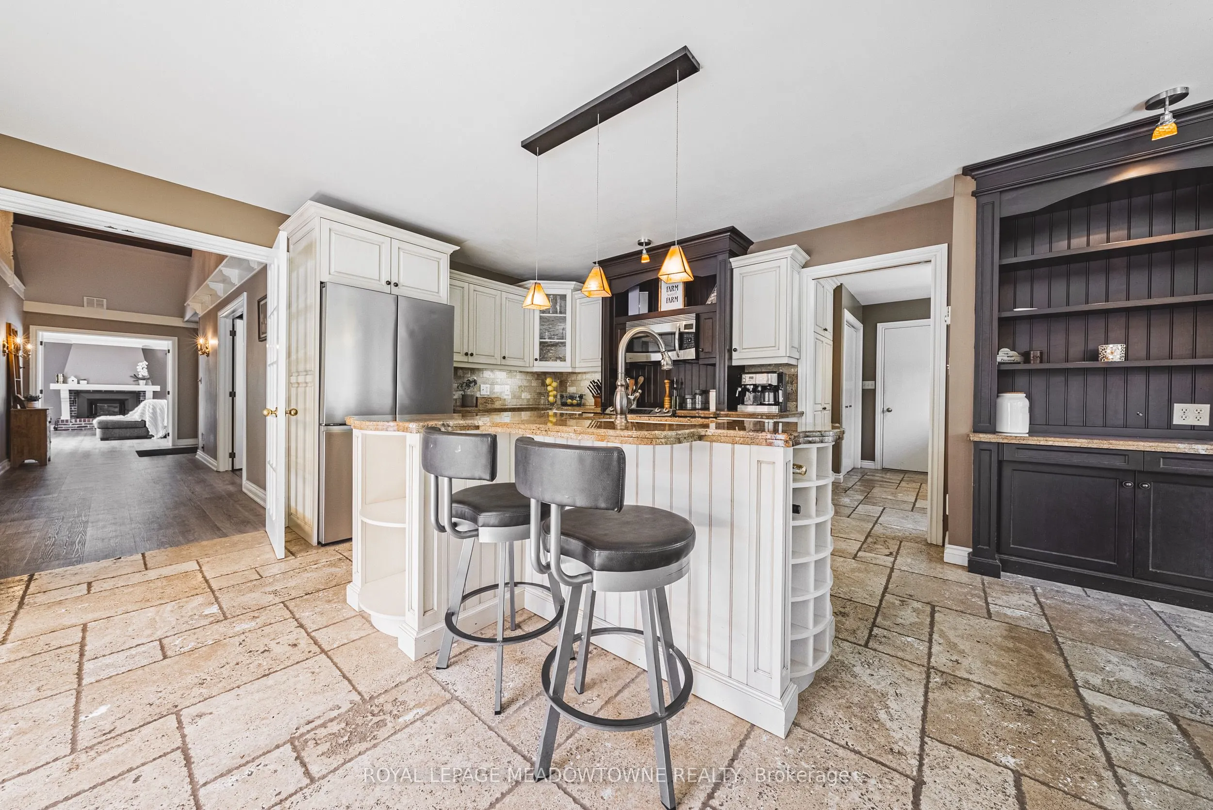 2368 #17 Haldimand Road