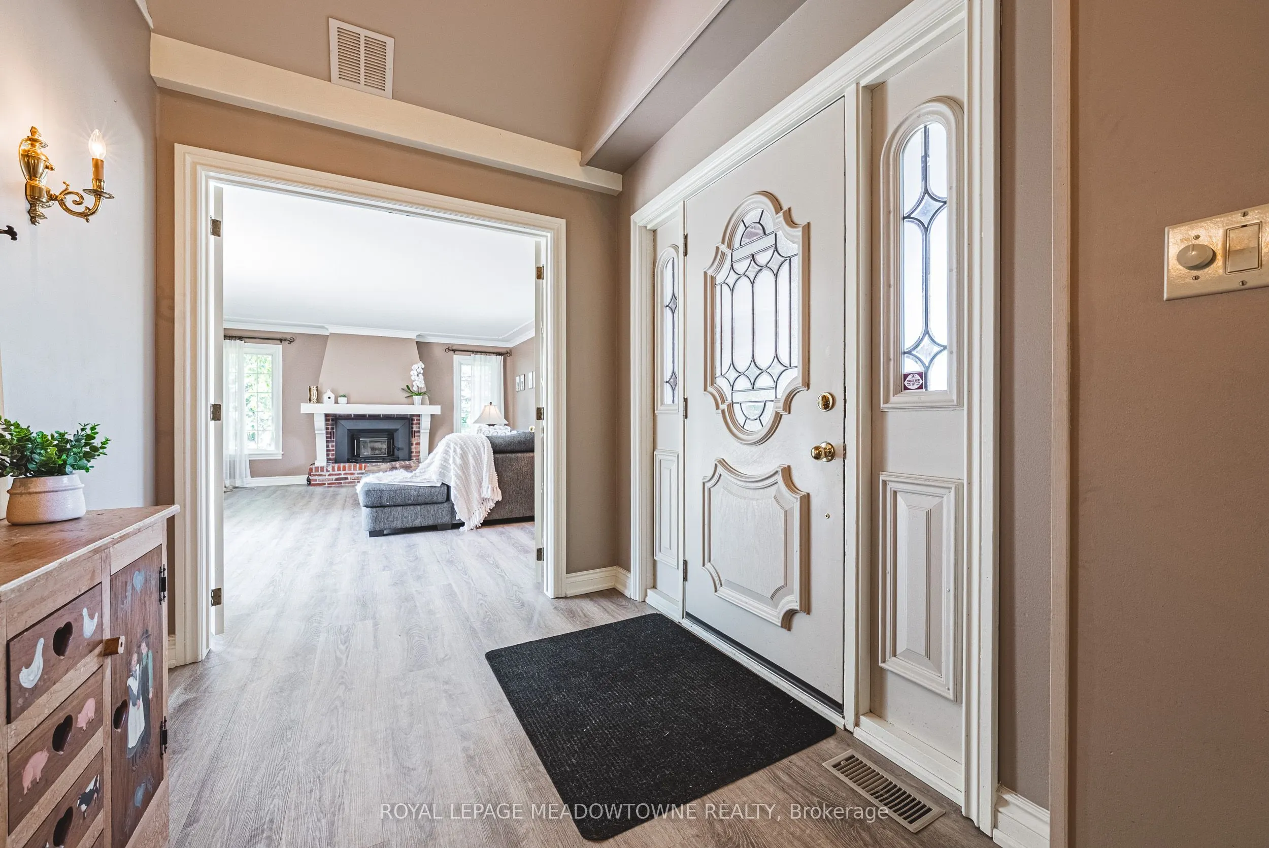 2368 #17 Haldimand Road