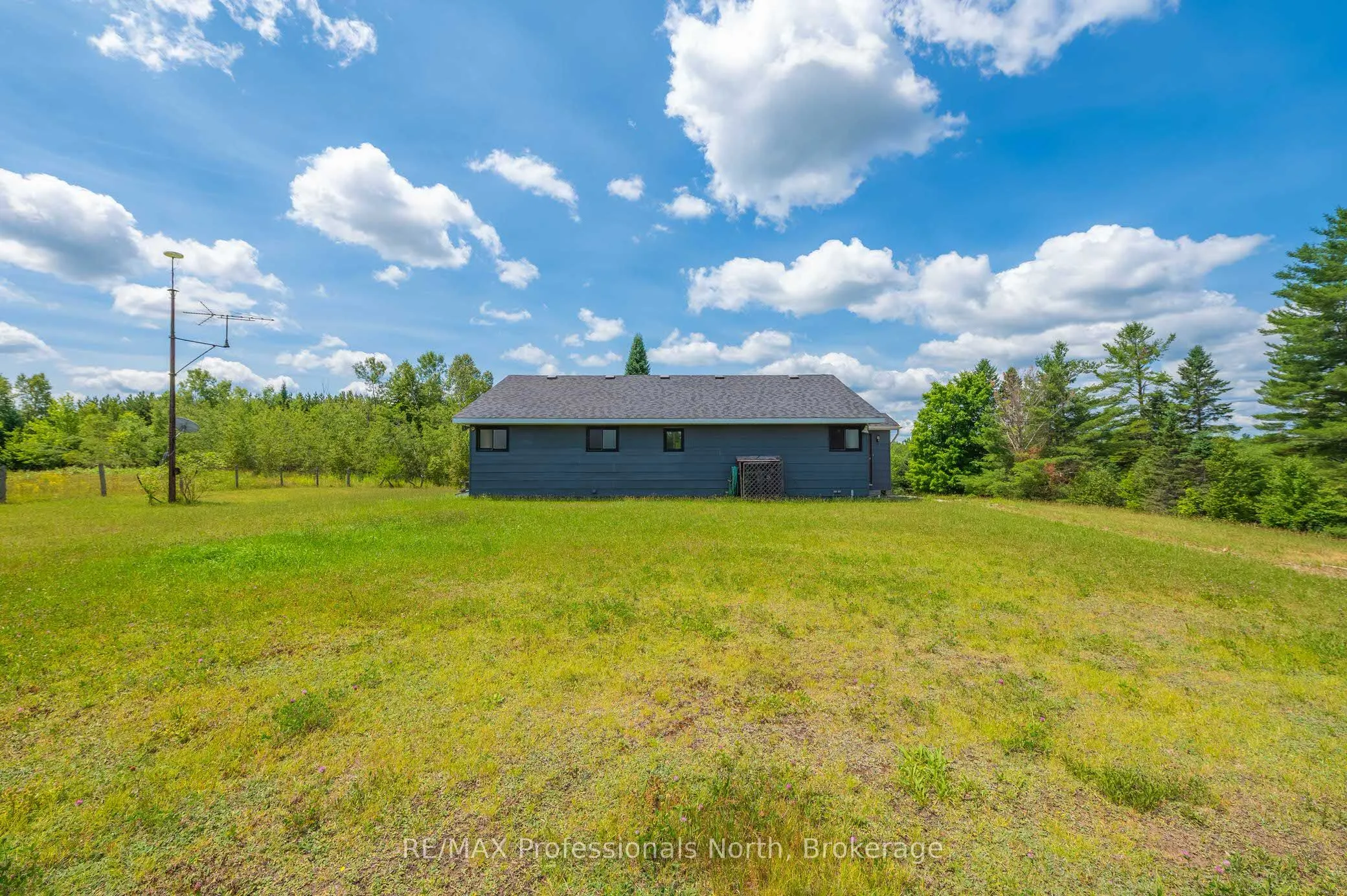 3204 Gelert Road