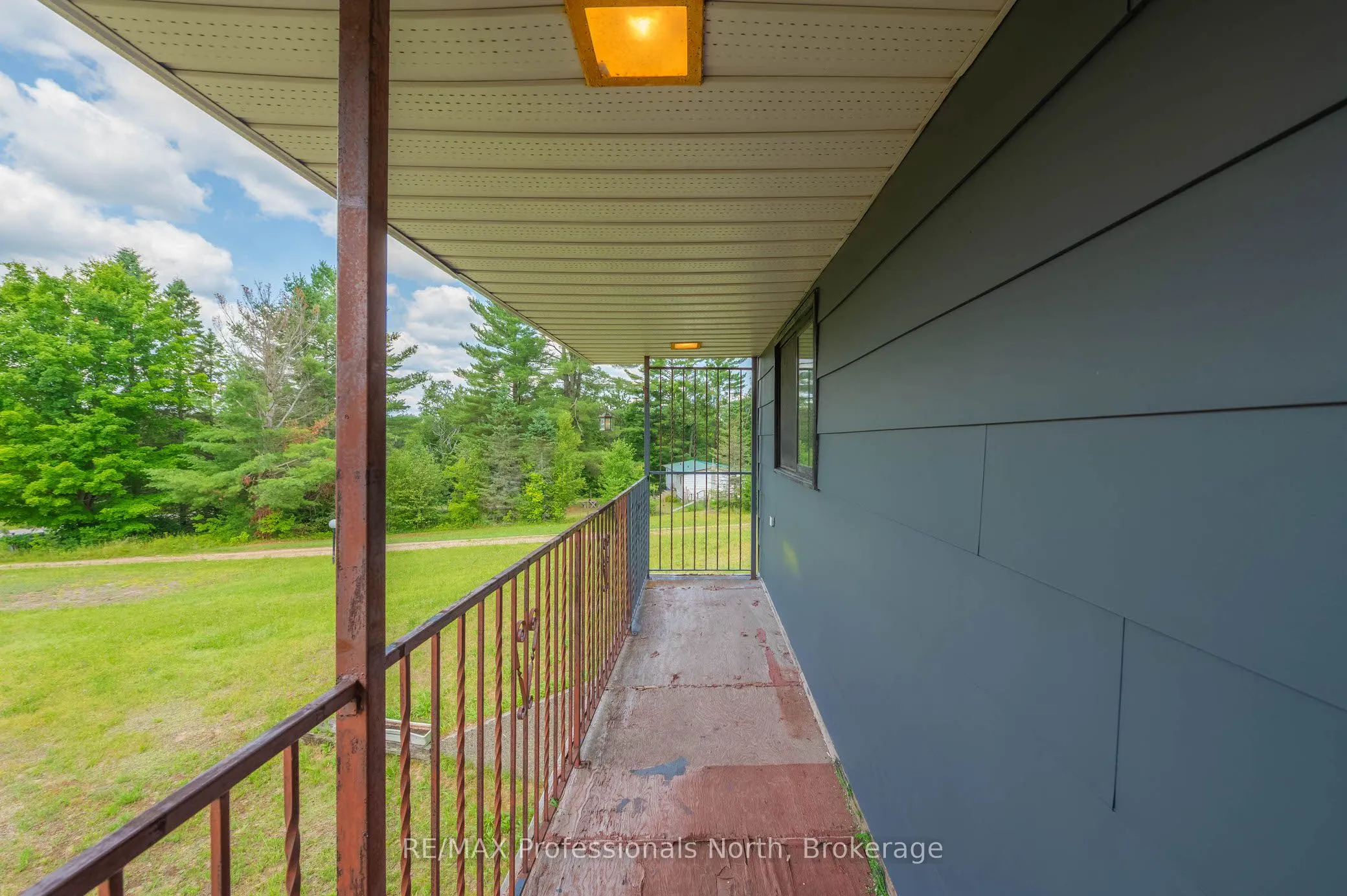 3204 Gelert Road
