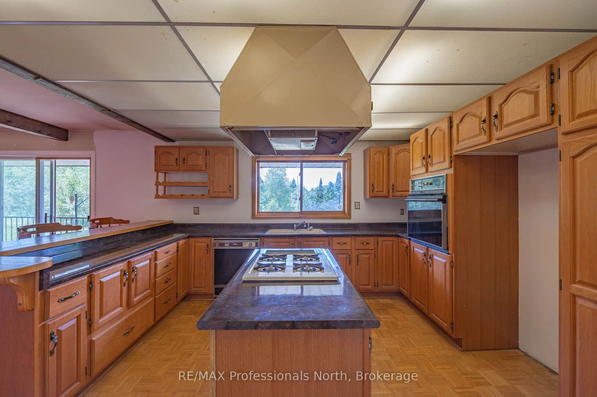 3204 Gelert Road