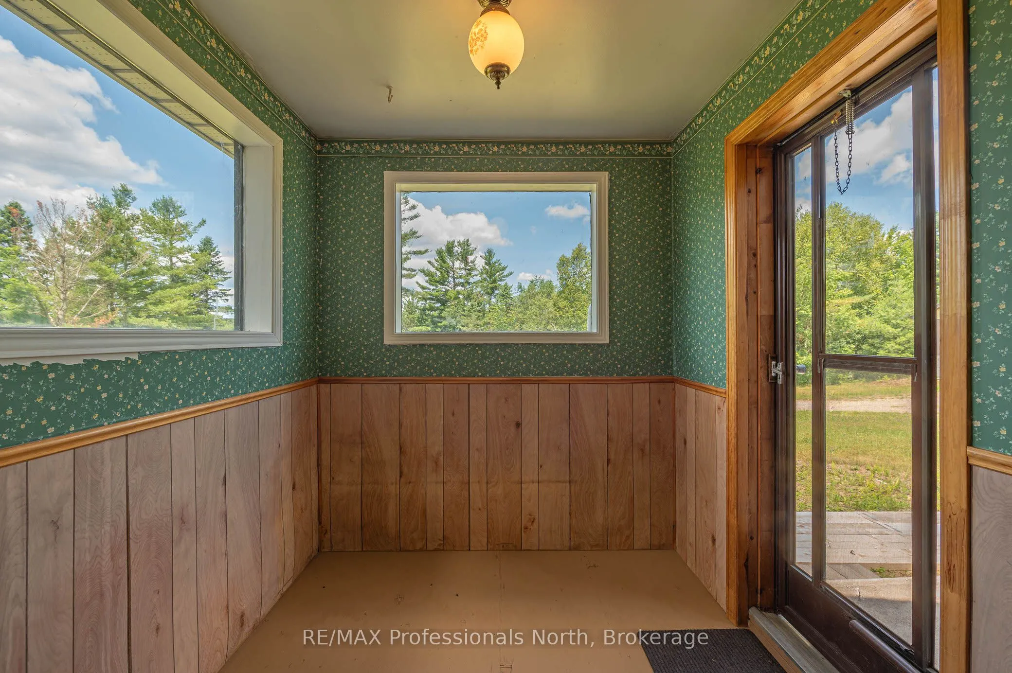 3204 Gelert Road