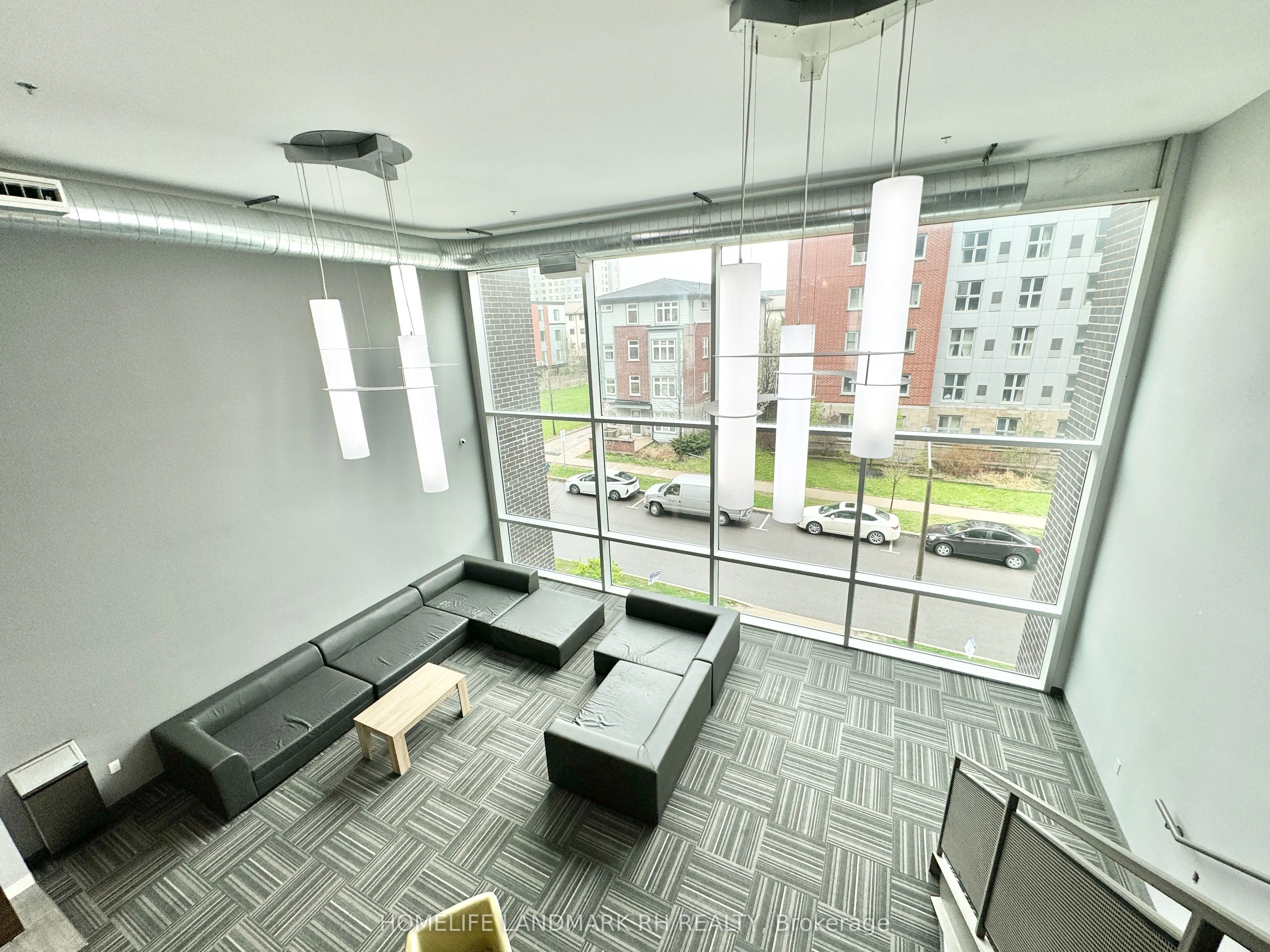280 Lester Street, #210