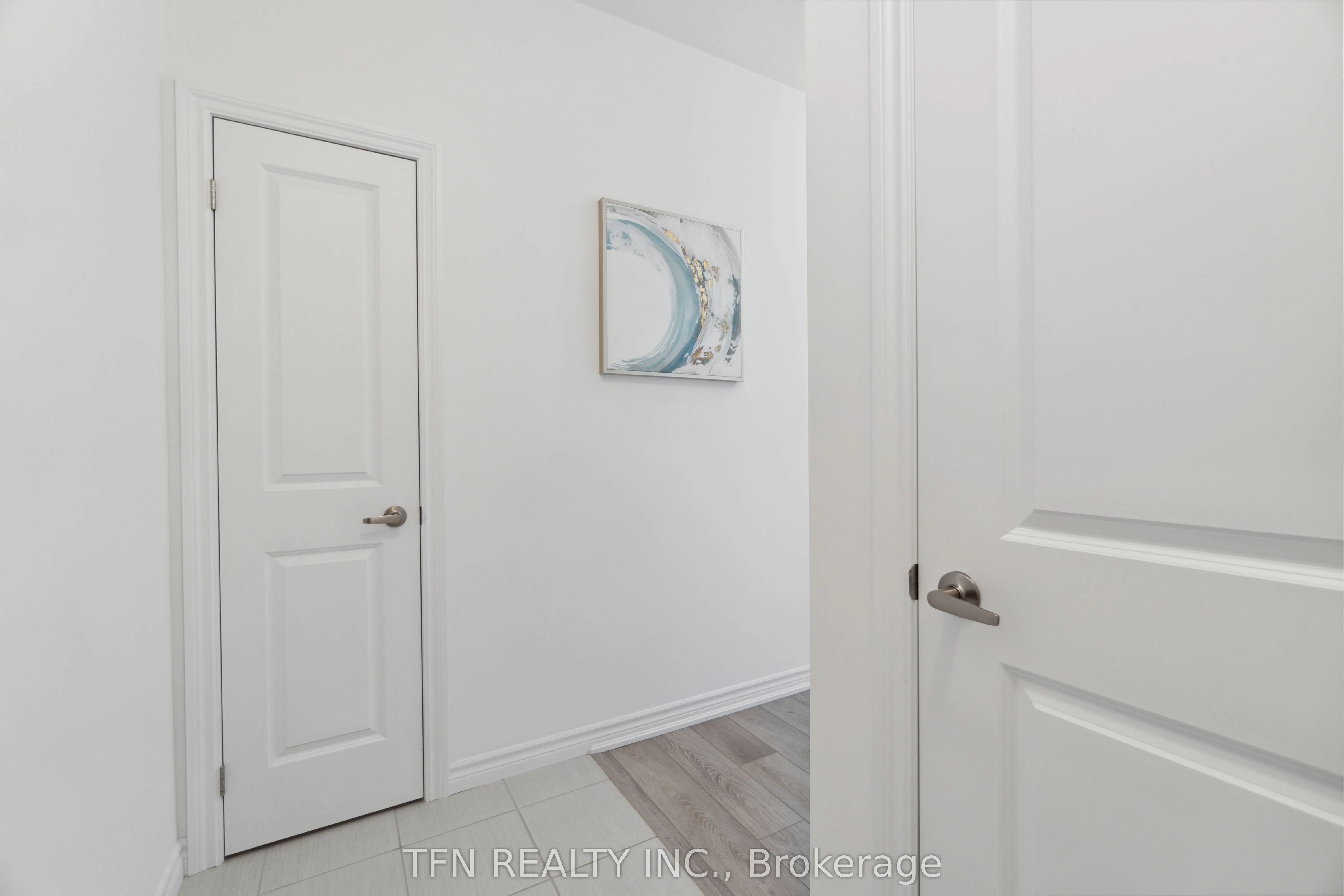 460 Dundas Street E, #121