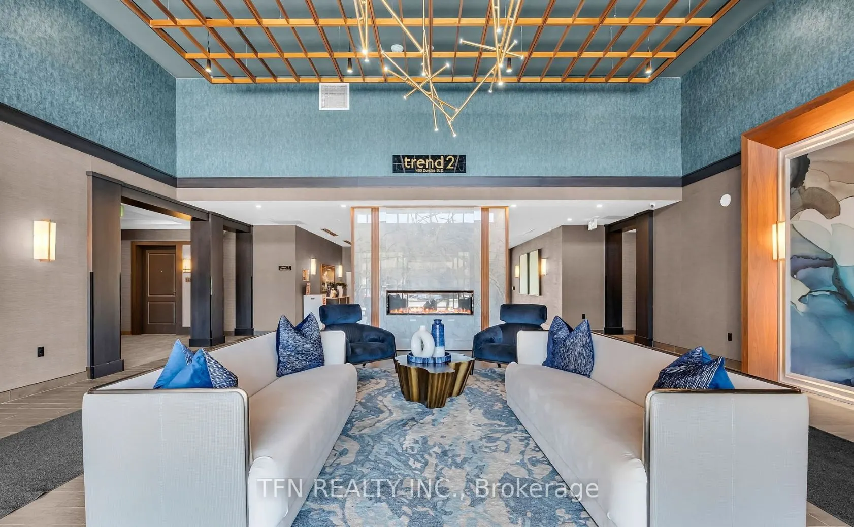 460 Dundas Street E, #121