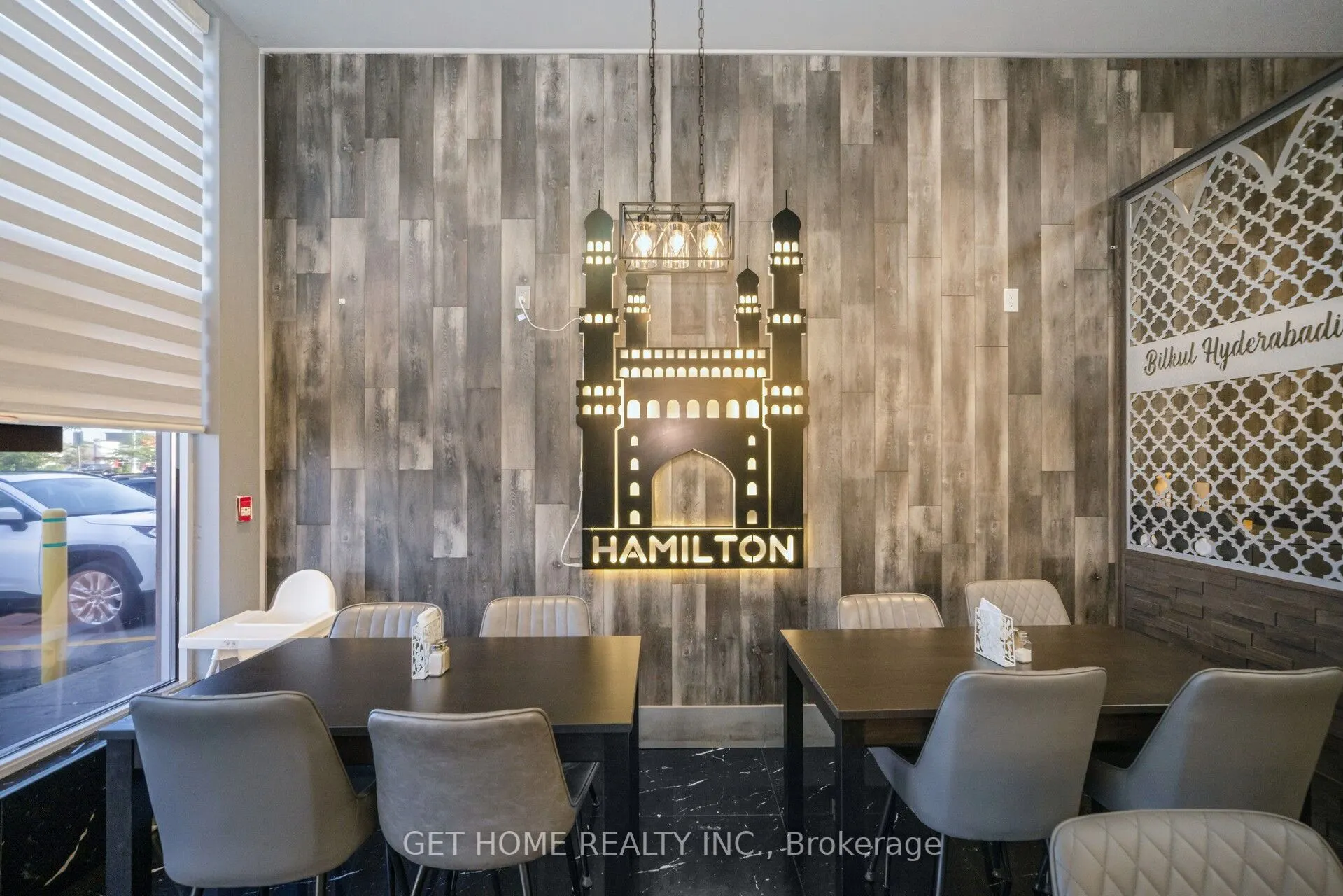 700 Queenston Road