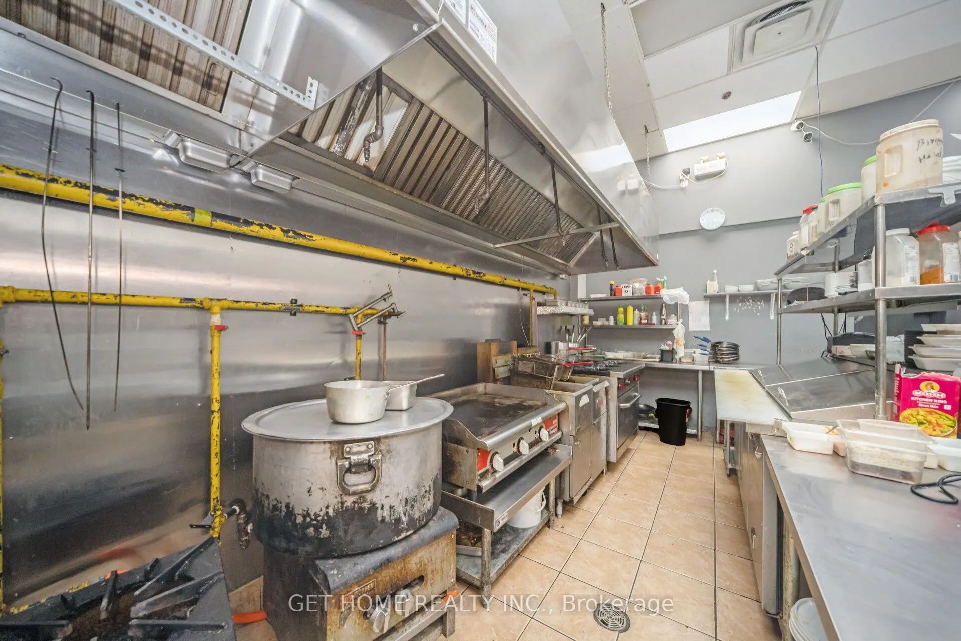 700 Queenston Road