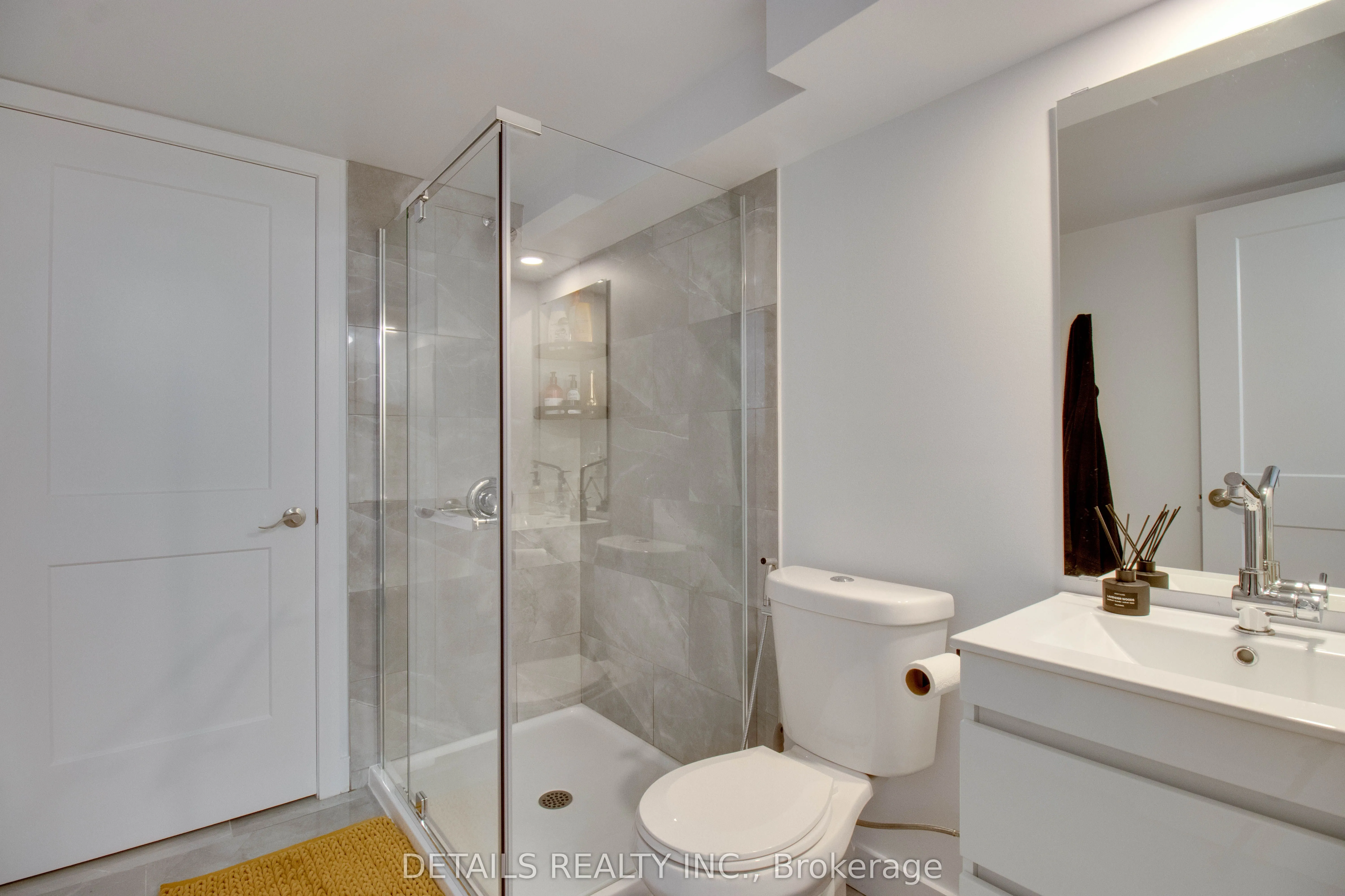 137 Duford Street, #B
