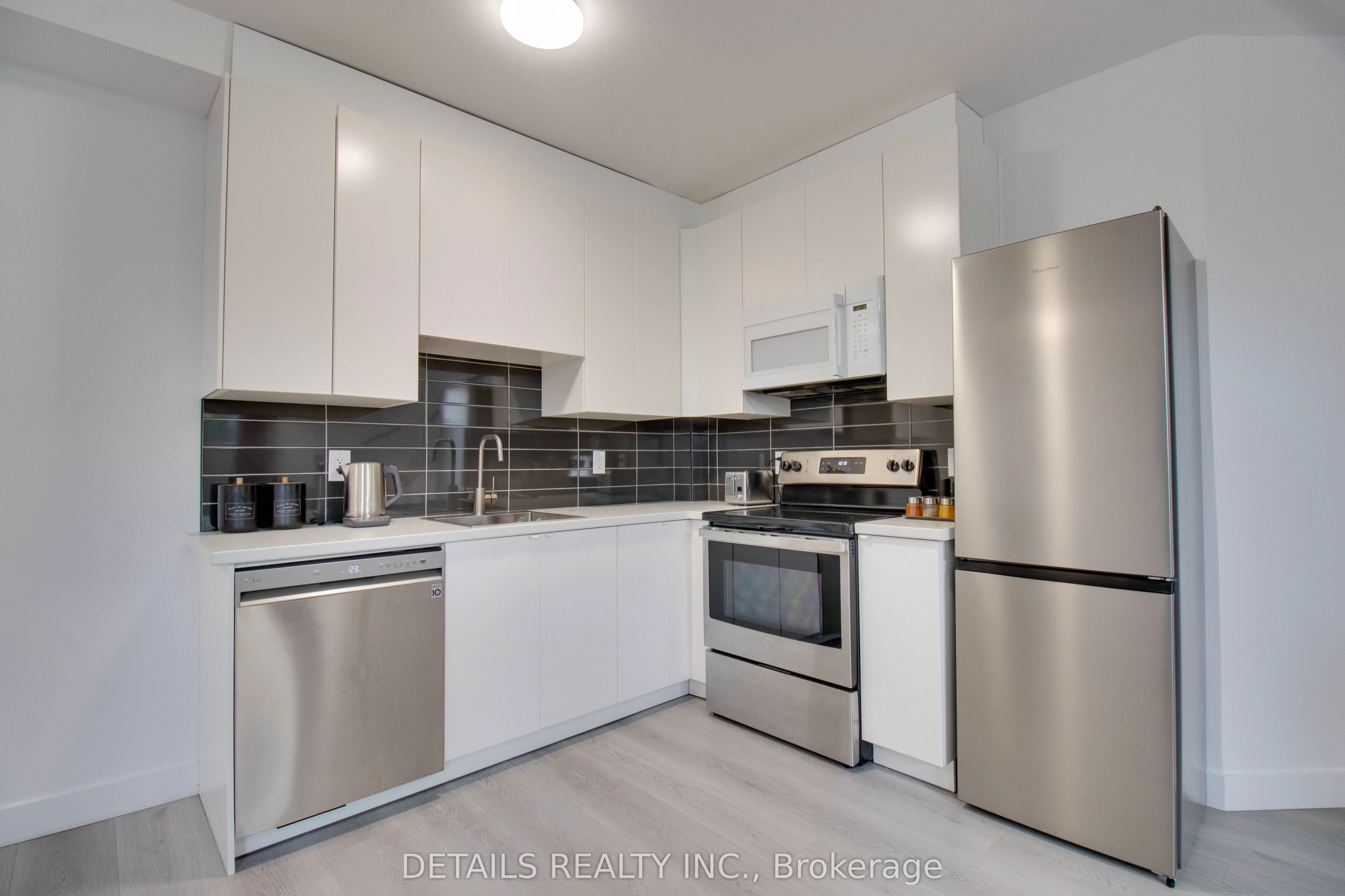 137 Duford Street, #B