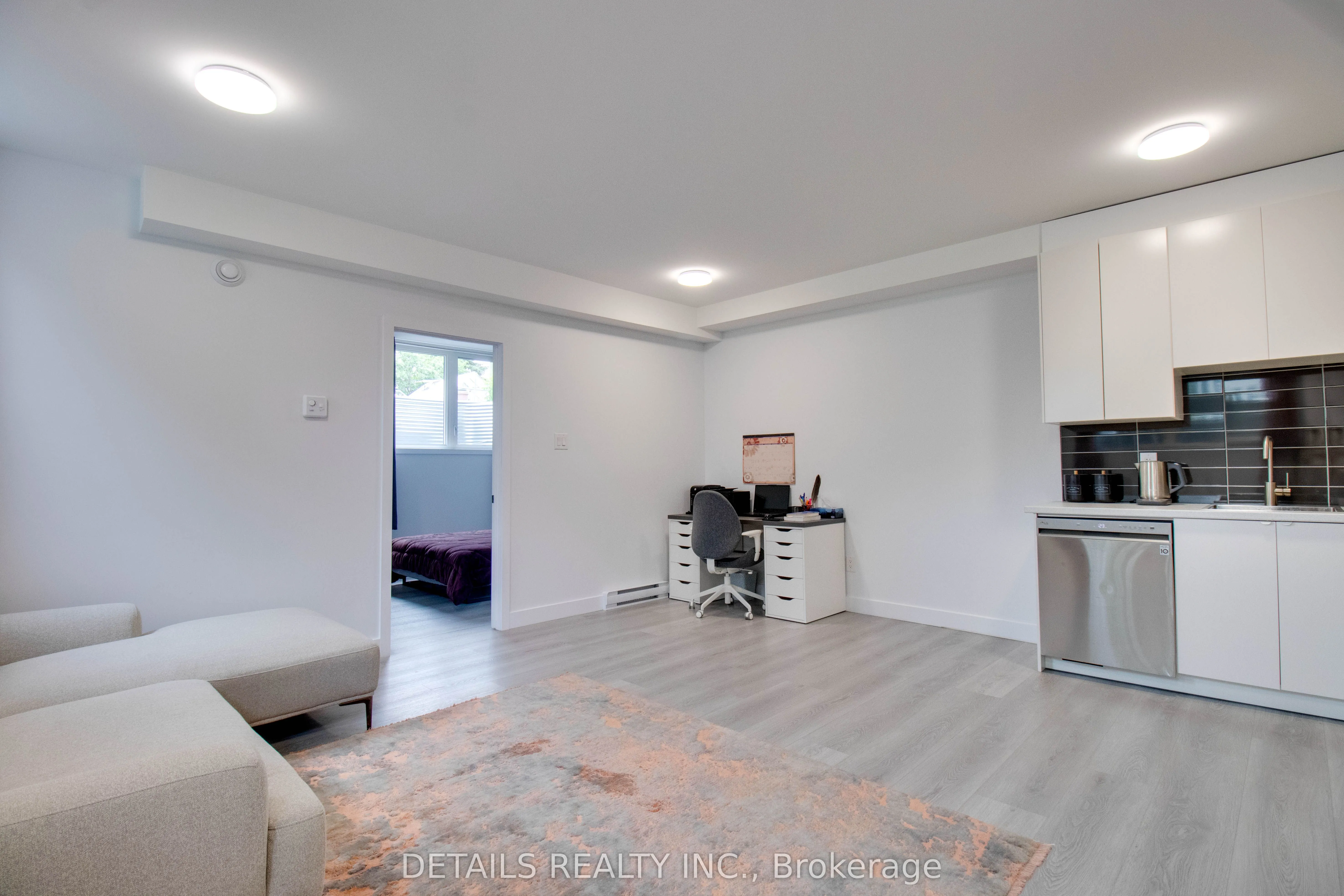 137 Duford Street, #B