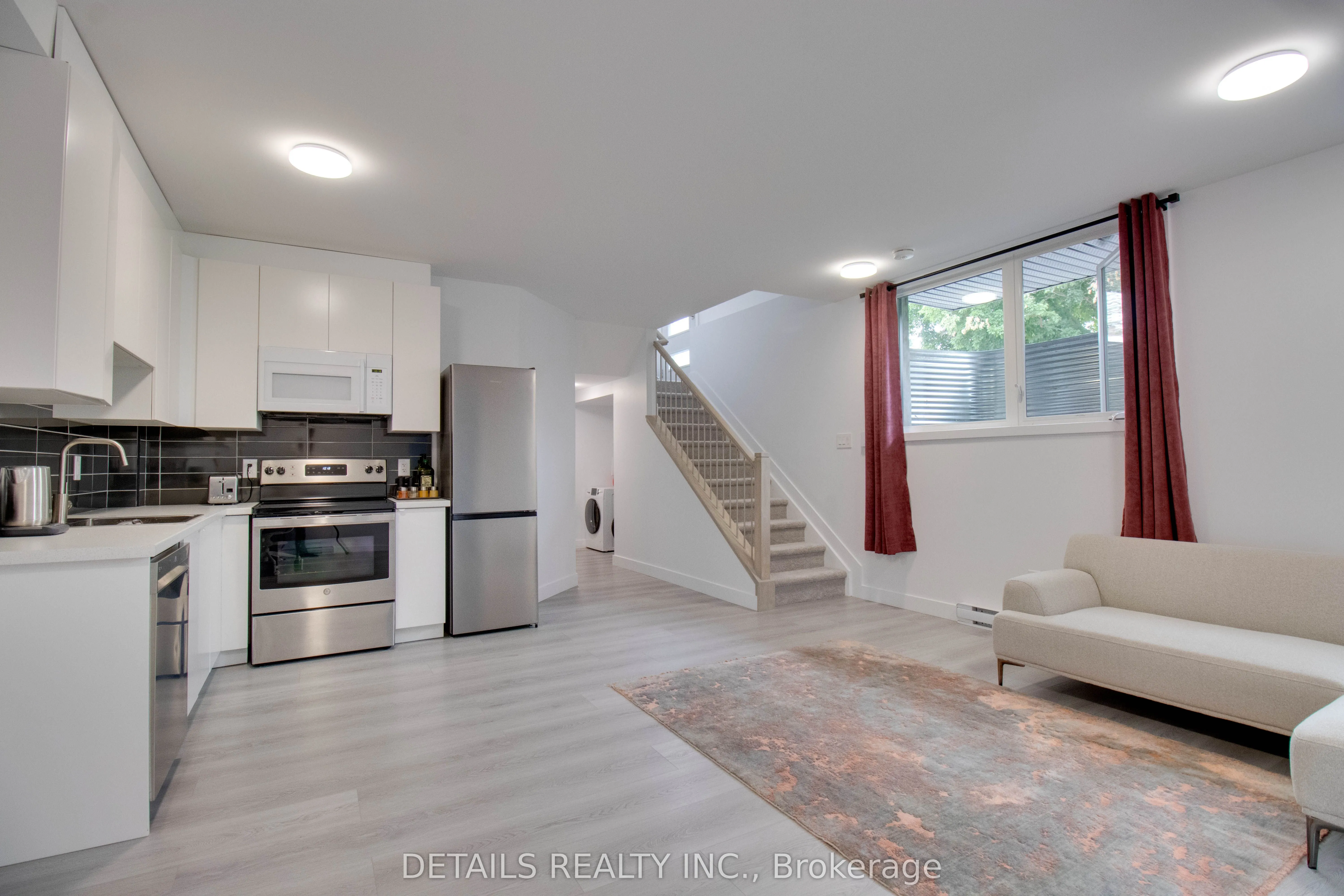 137 Duford Street, #B