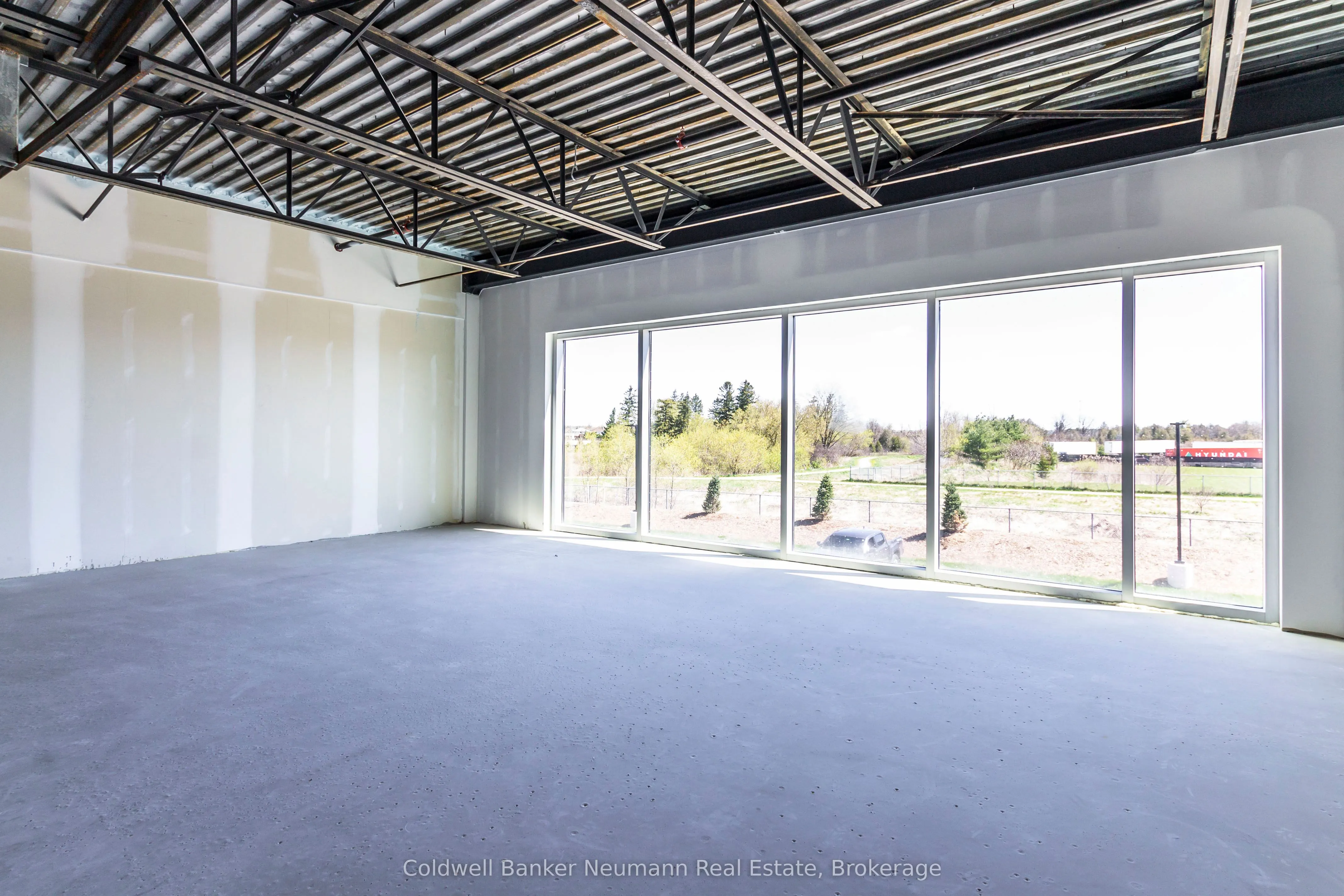 589 Hanlon Creek Boulevard, #28