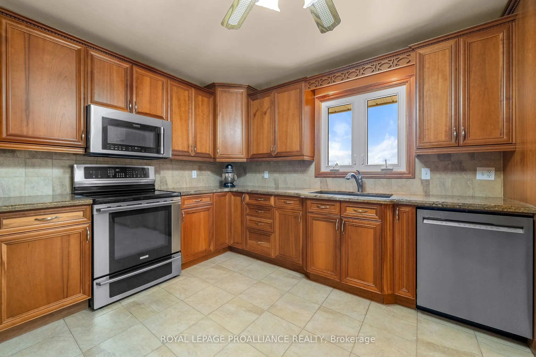 3286 County Rd 3 Road