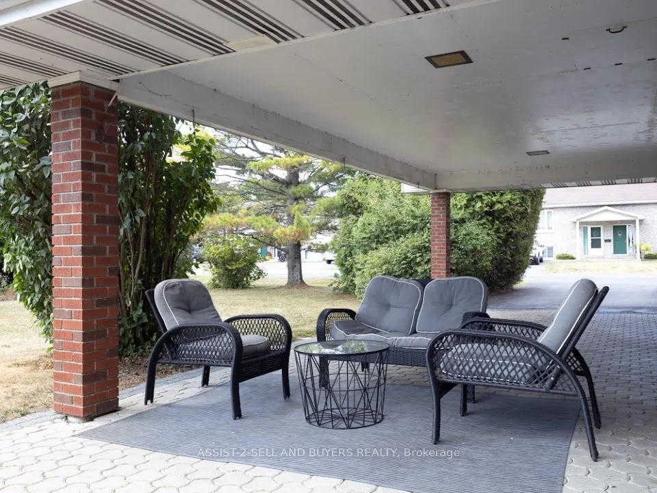 11 Moulinette Road W
