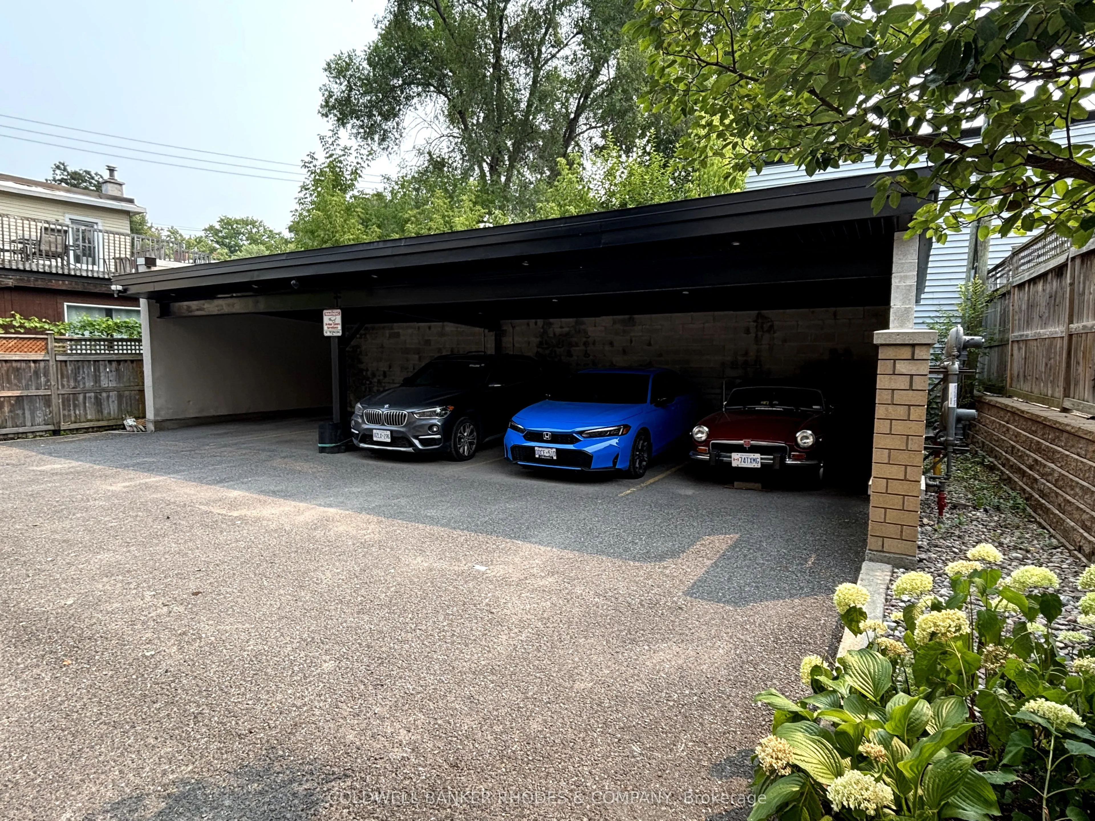 9 Chapleau Avenue, #302