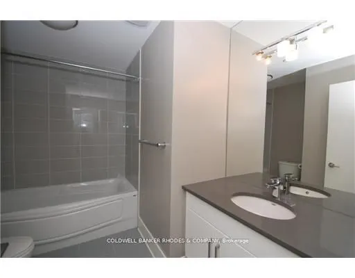 9 Chapleau Avenue, #302