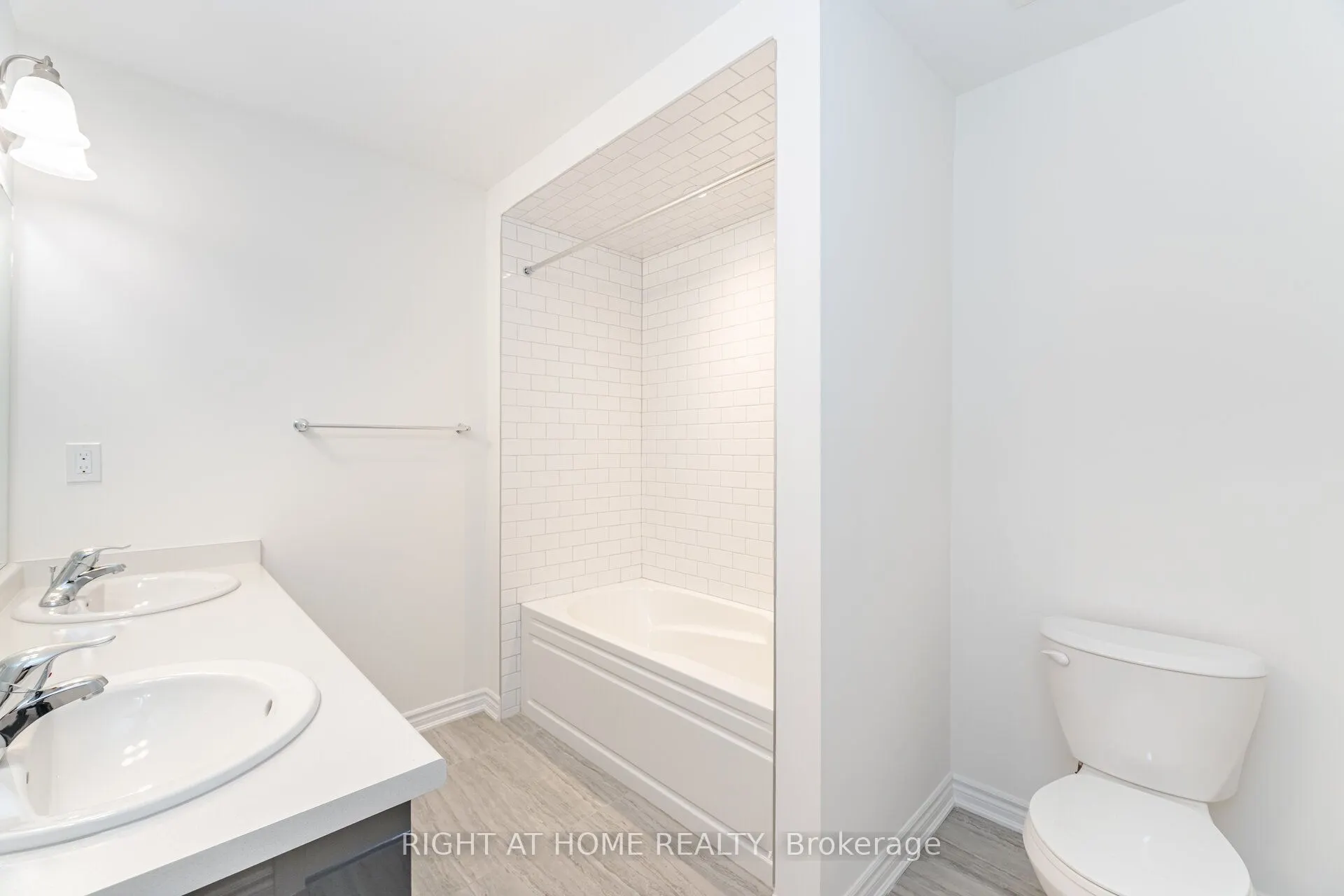 305 Garner Road W, #13