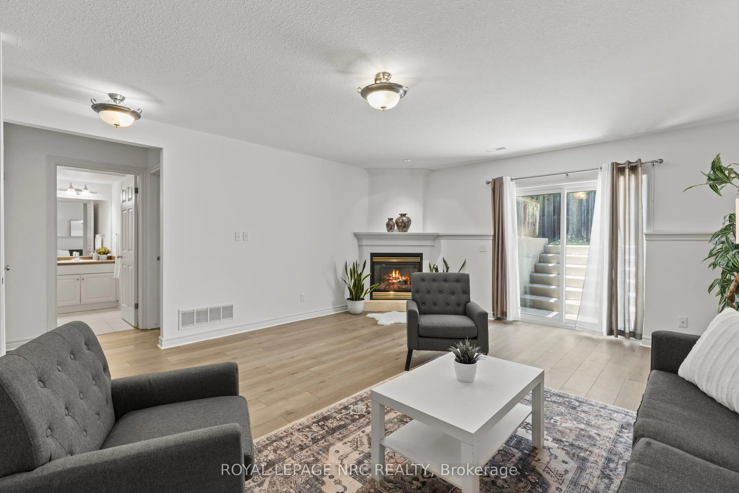14 Hope Avenue W