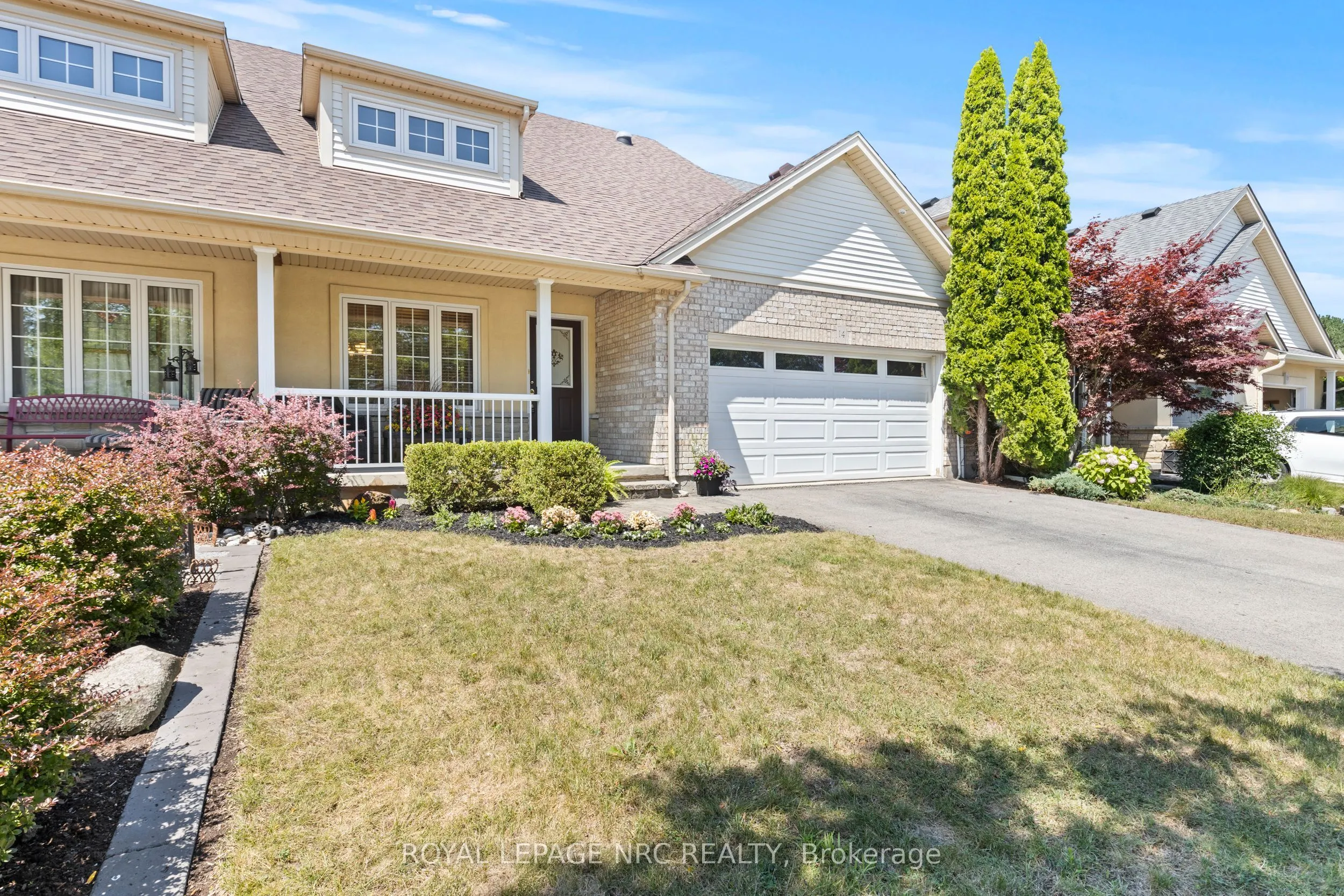 14 Hope Avenue W